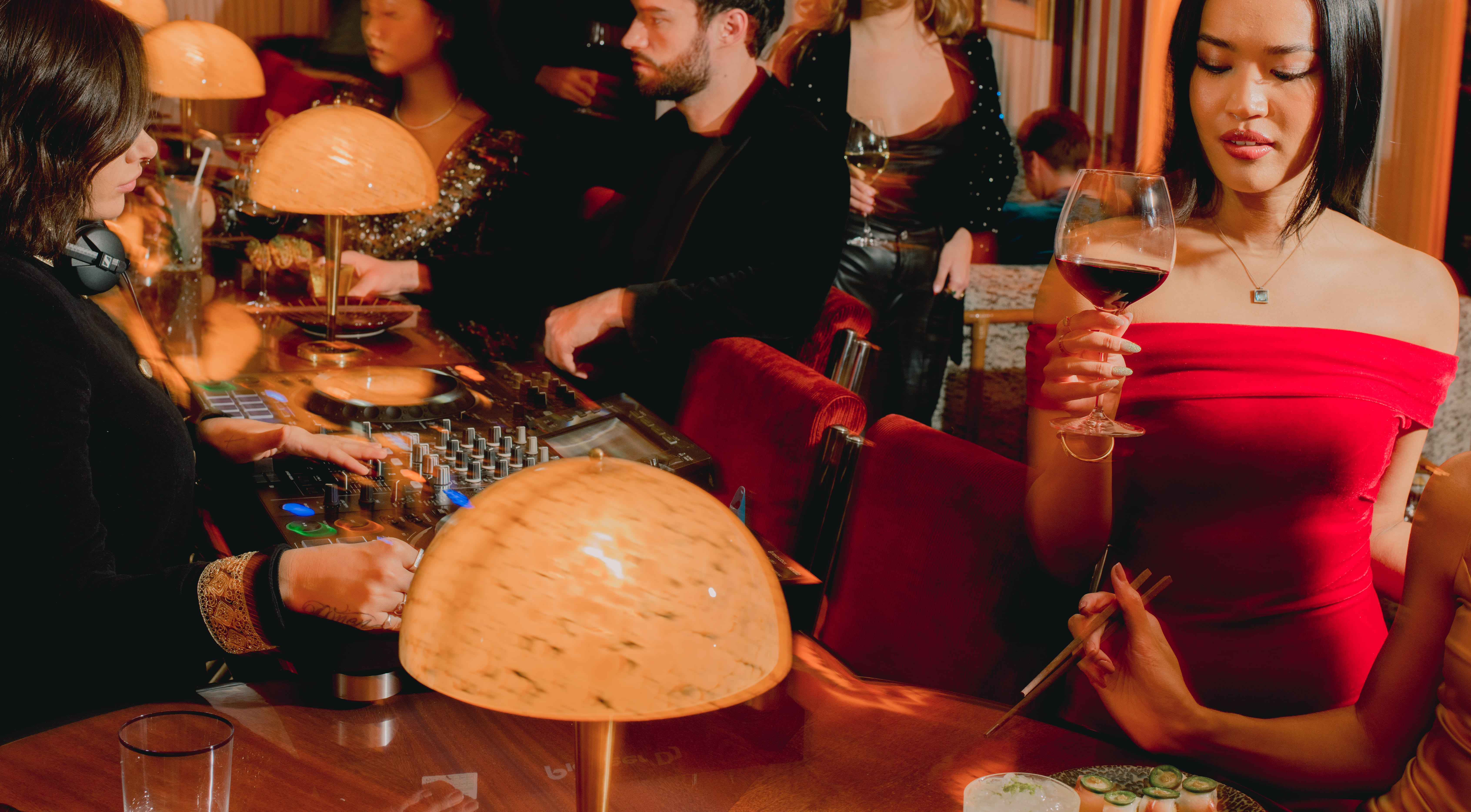 Private dining & Events - lounge area  6