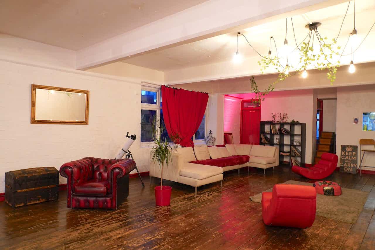 HQ Studio 1st Floor  8