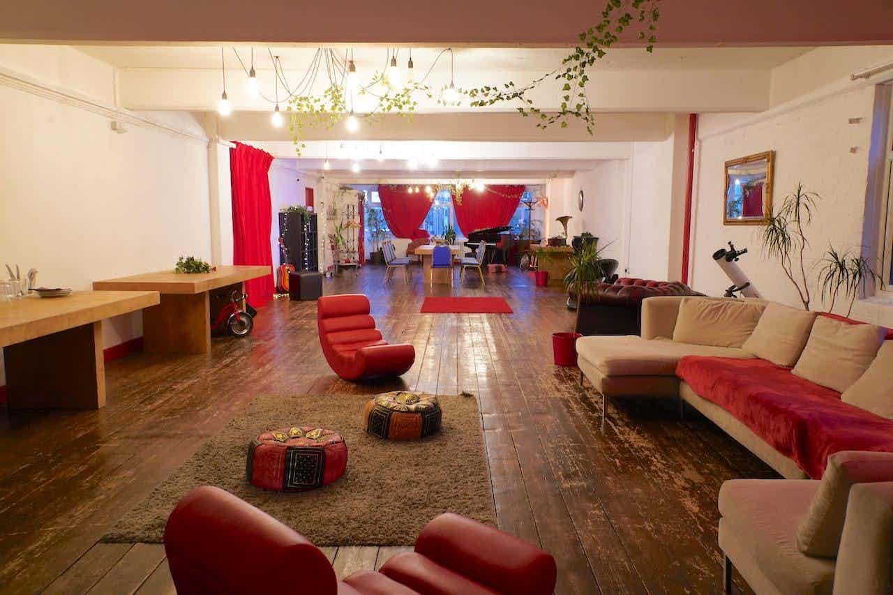 HQ Studio 1st Floor  7