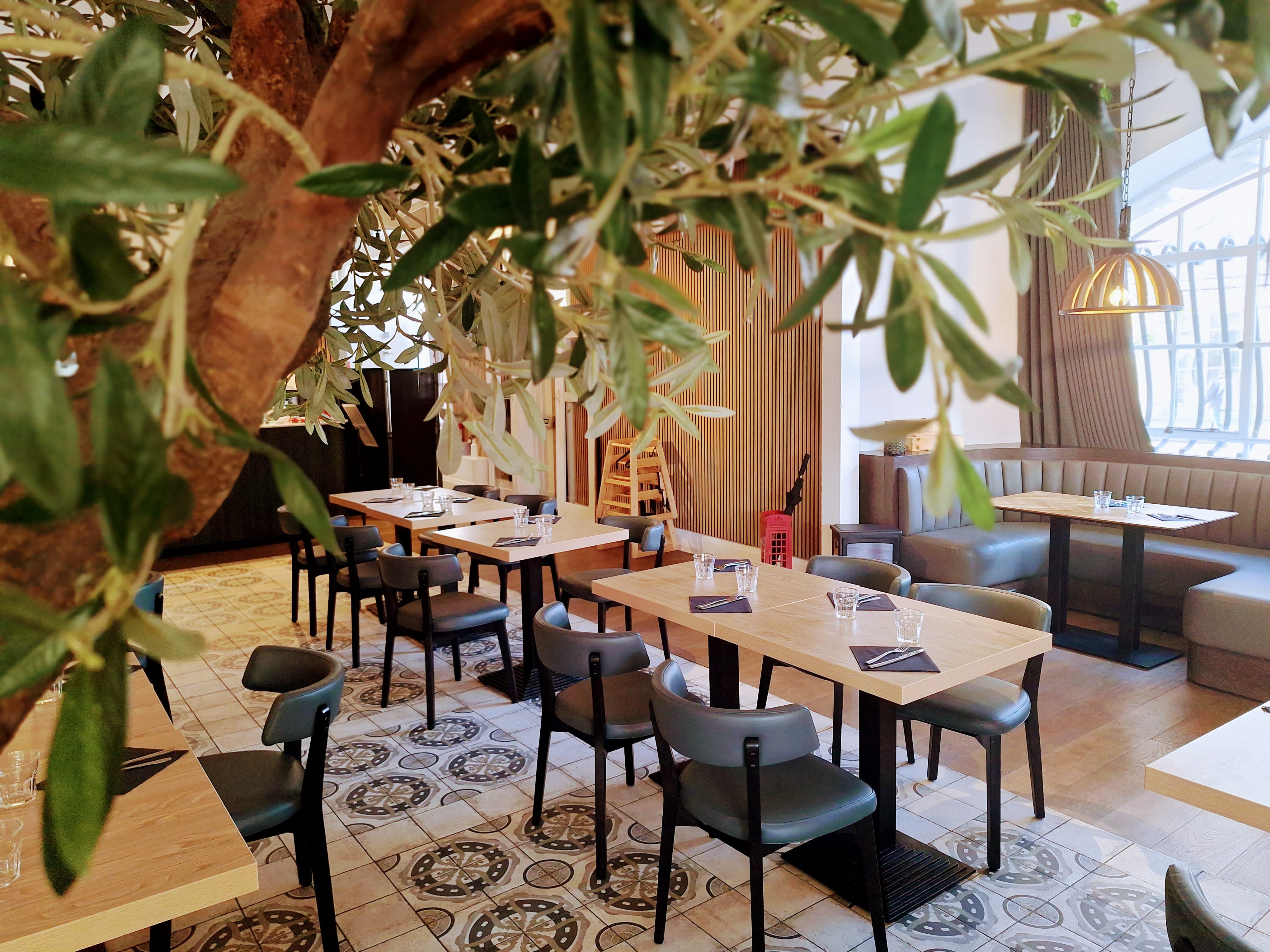 Whole venue Strings Restaurant  9