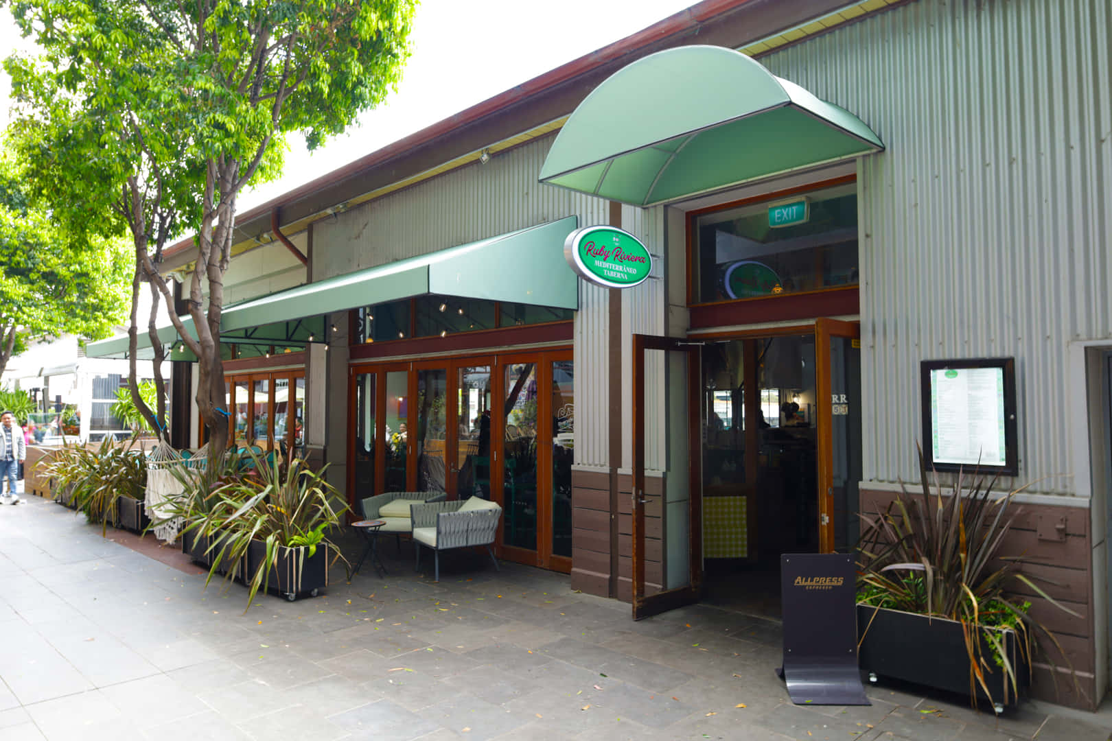 Bright & Unique Exclusive Riverside Venue 0