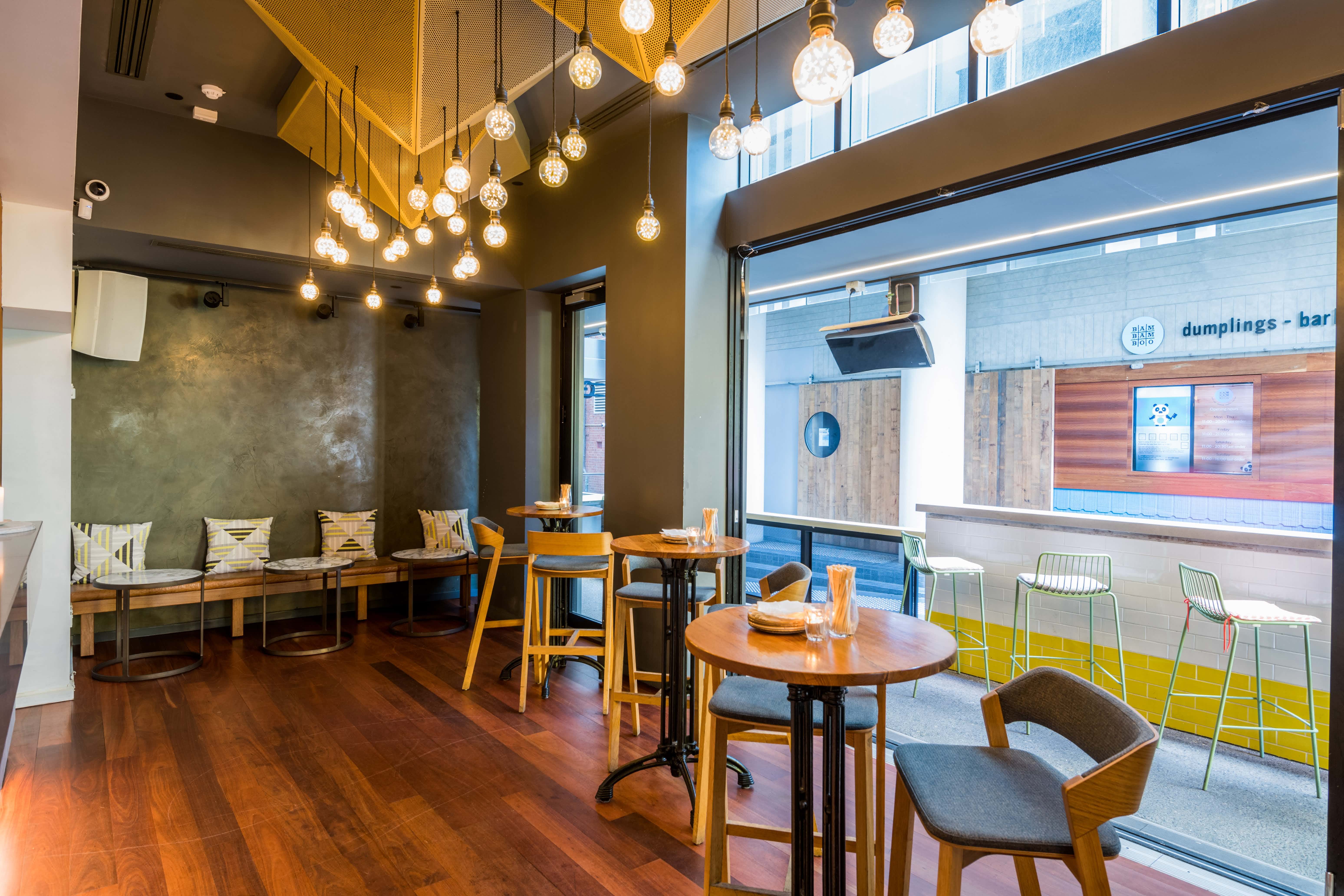 Lane Bar & Courtyard 3D tour