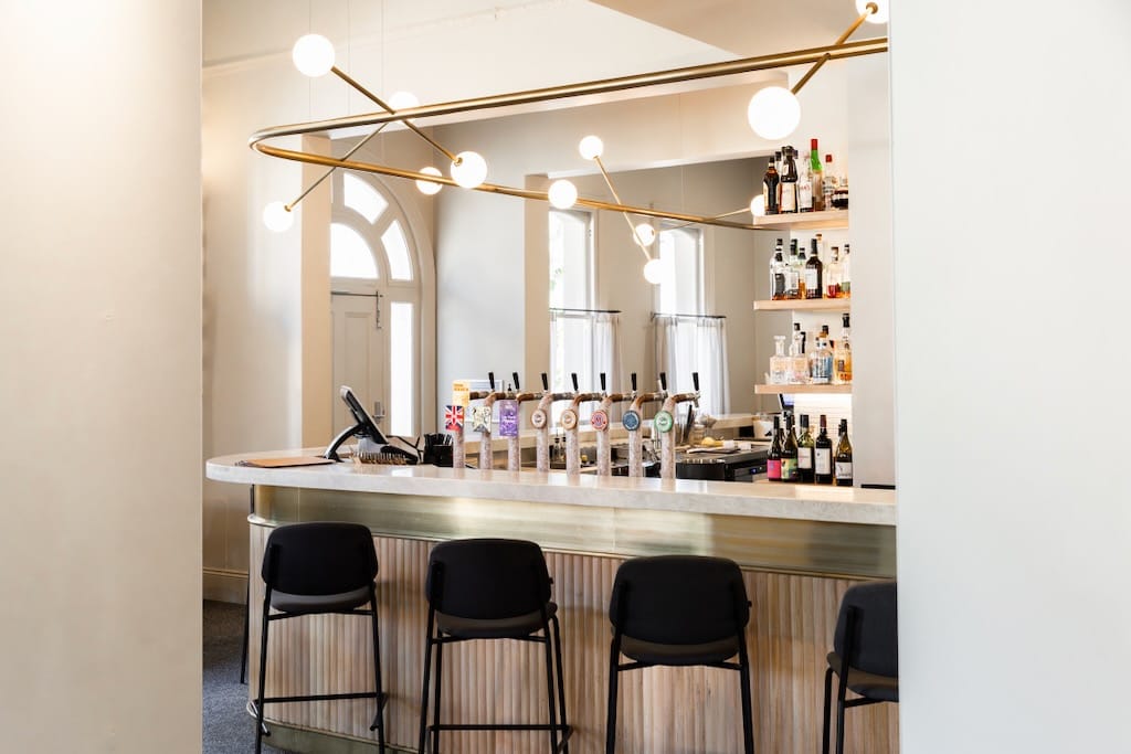 Front Bar: Entertainment. Relaxation. And More 2