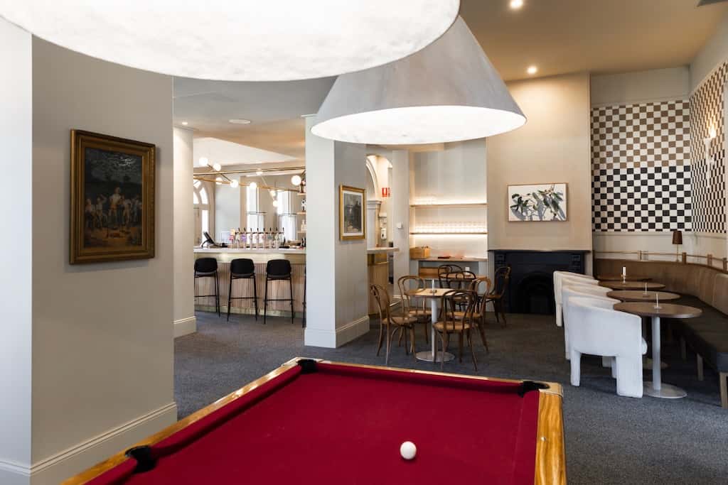 Front Bar: Entertainment. Relaxation. And More 1