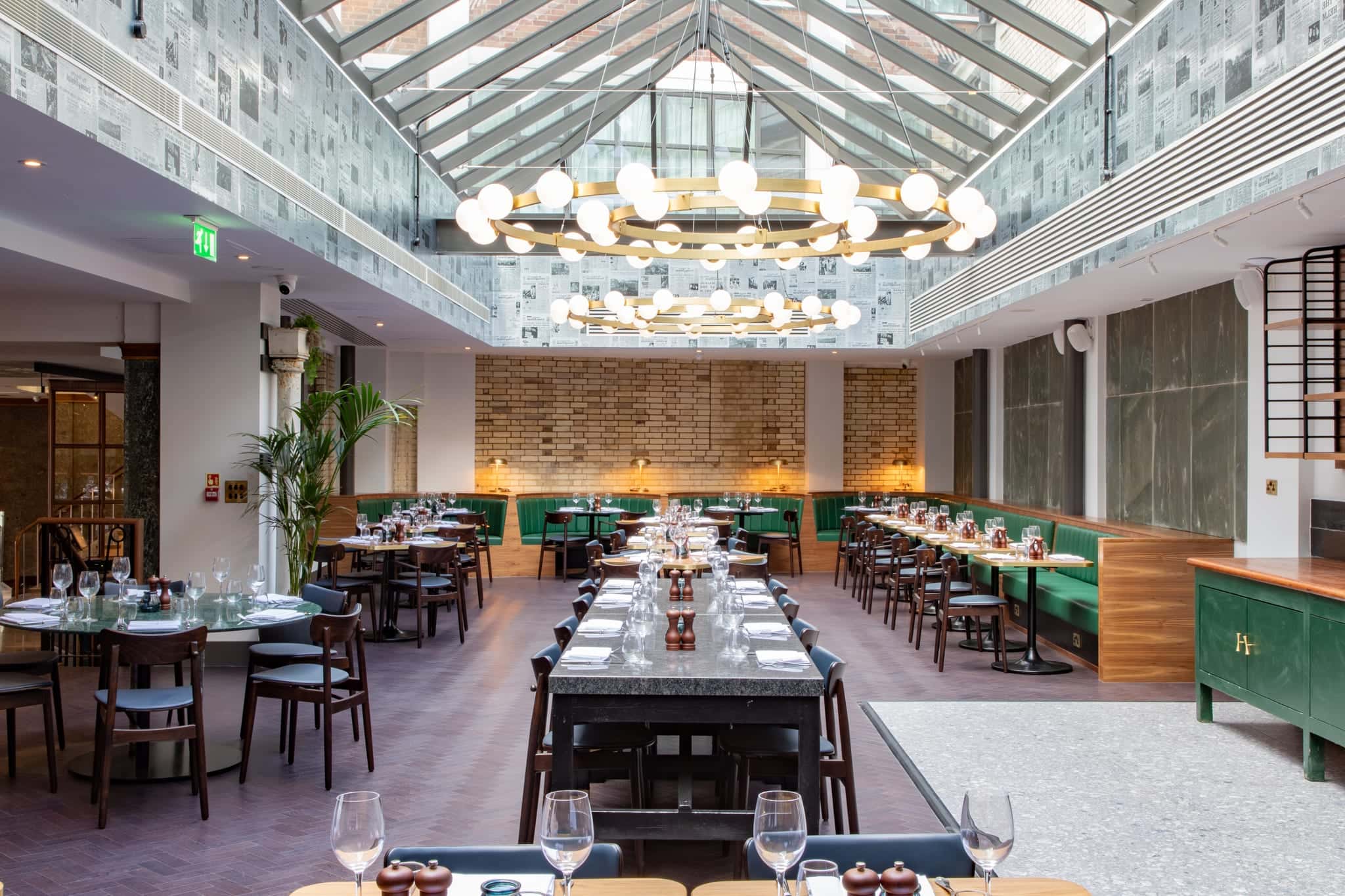 Forme & Chase Restauant & Bar 0