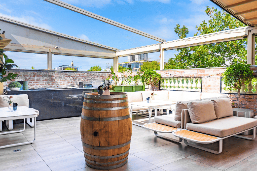 Outdoor Lounge 0