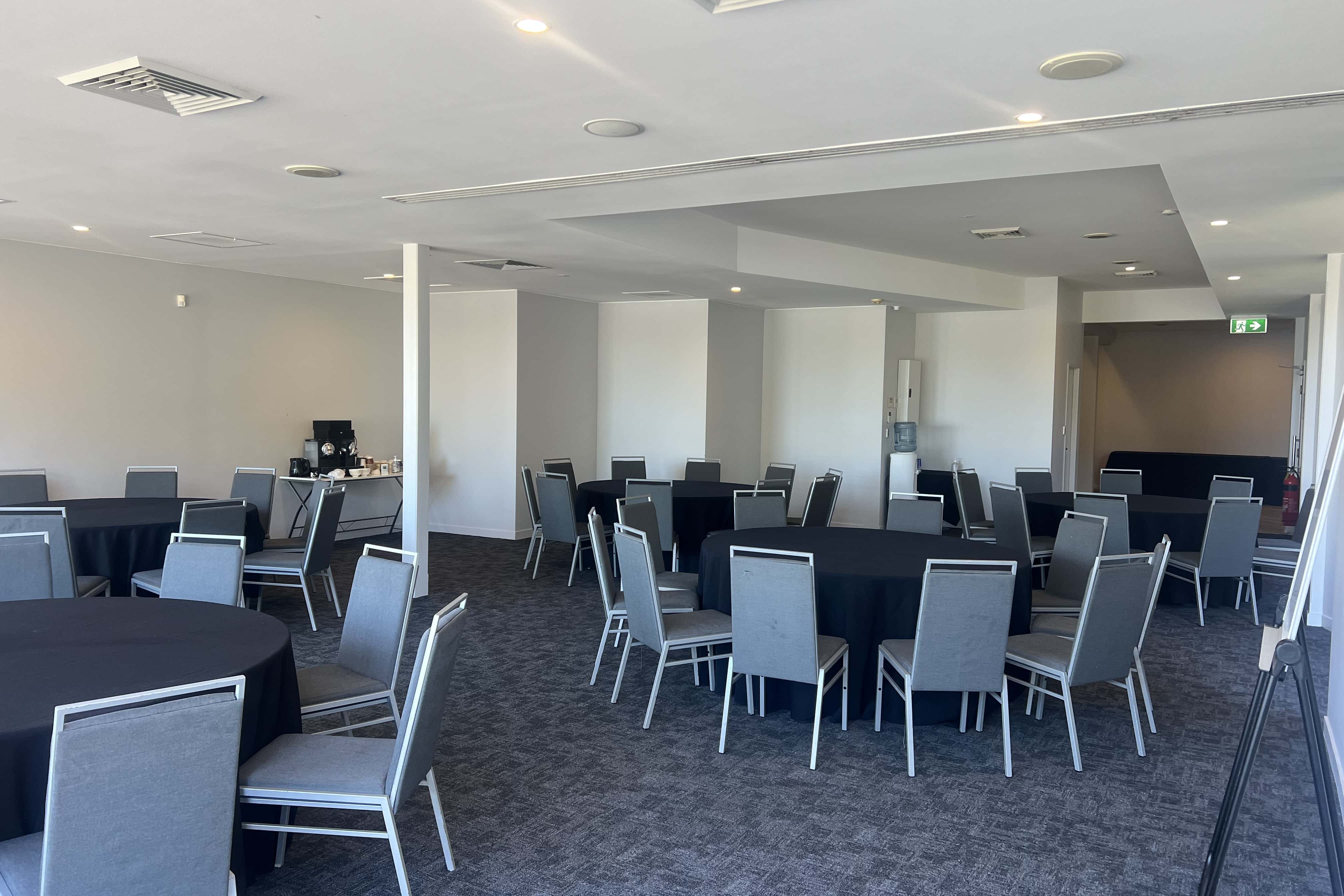 Novotel Function Room 11