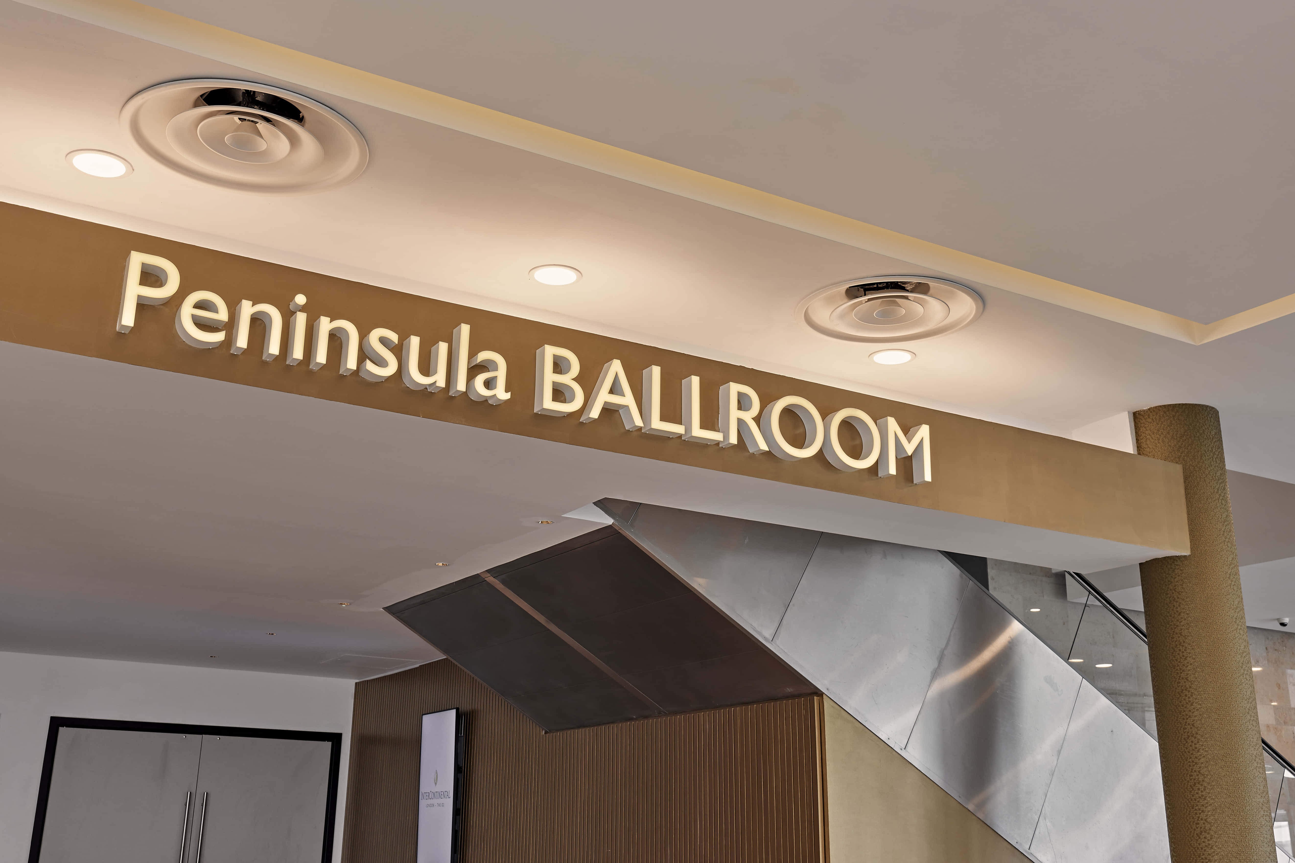 Peninsula Ballroom 7
