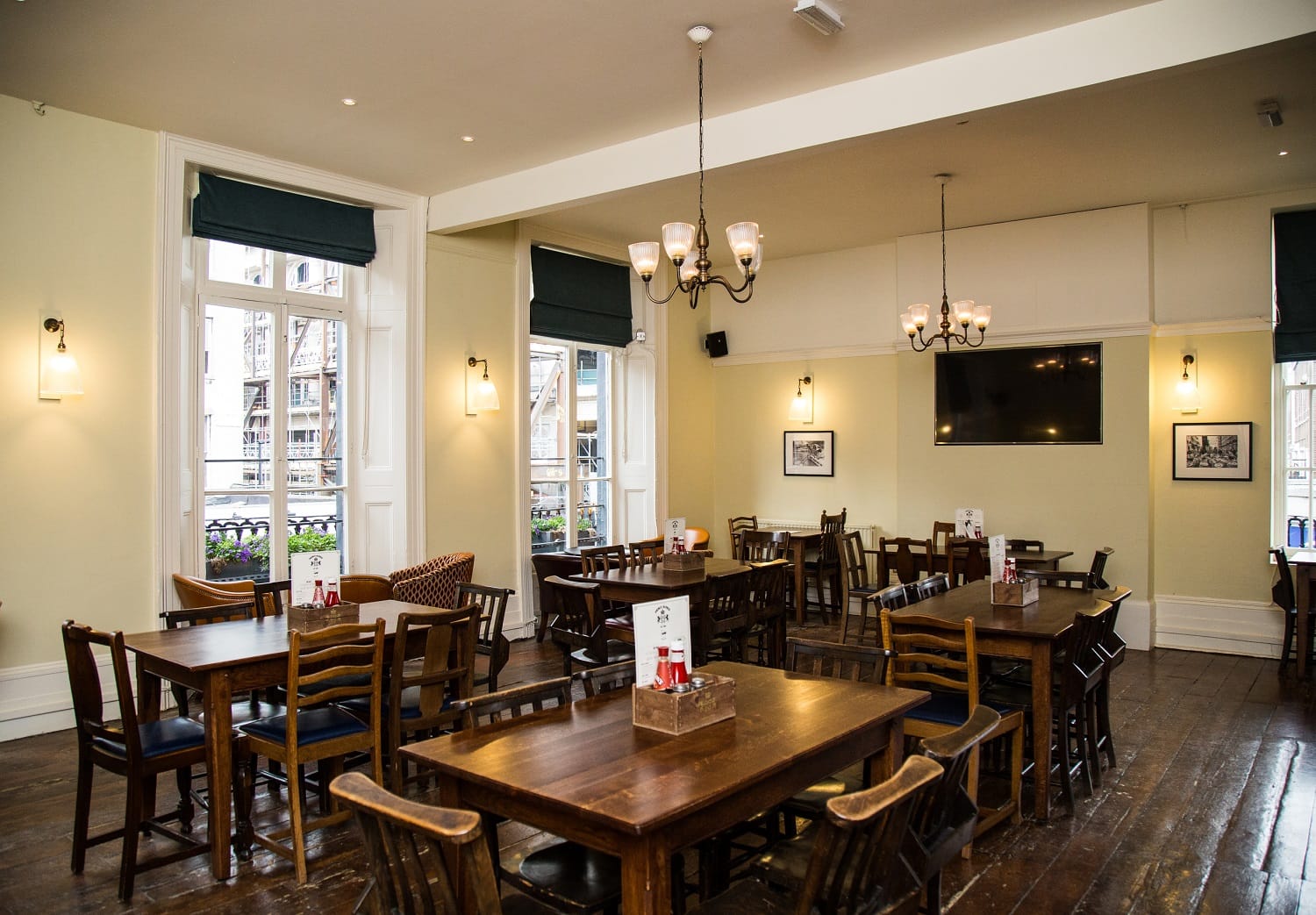 1st Floor Sofa Bar  2