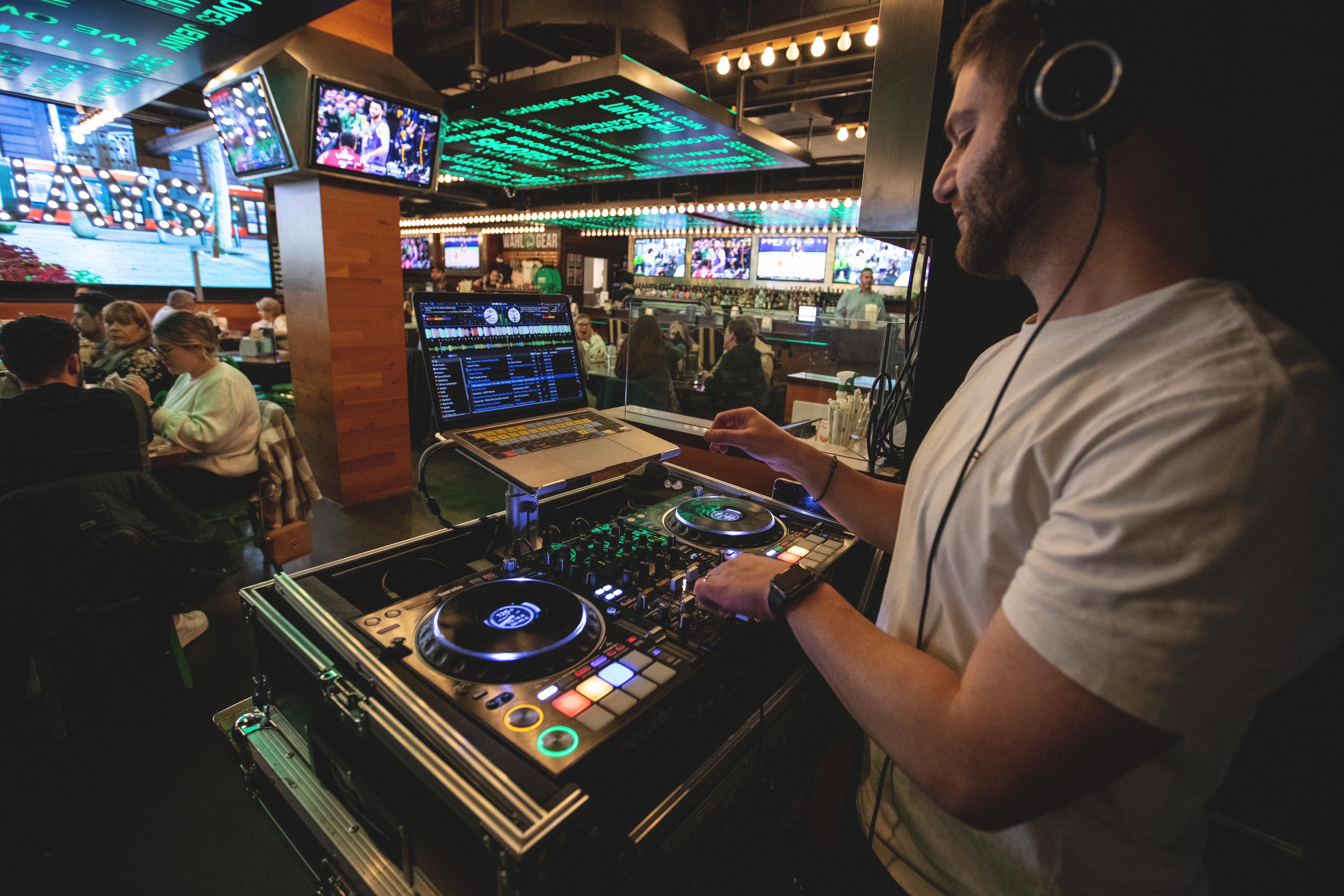 Wahlburgers Opera Quays 3