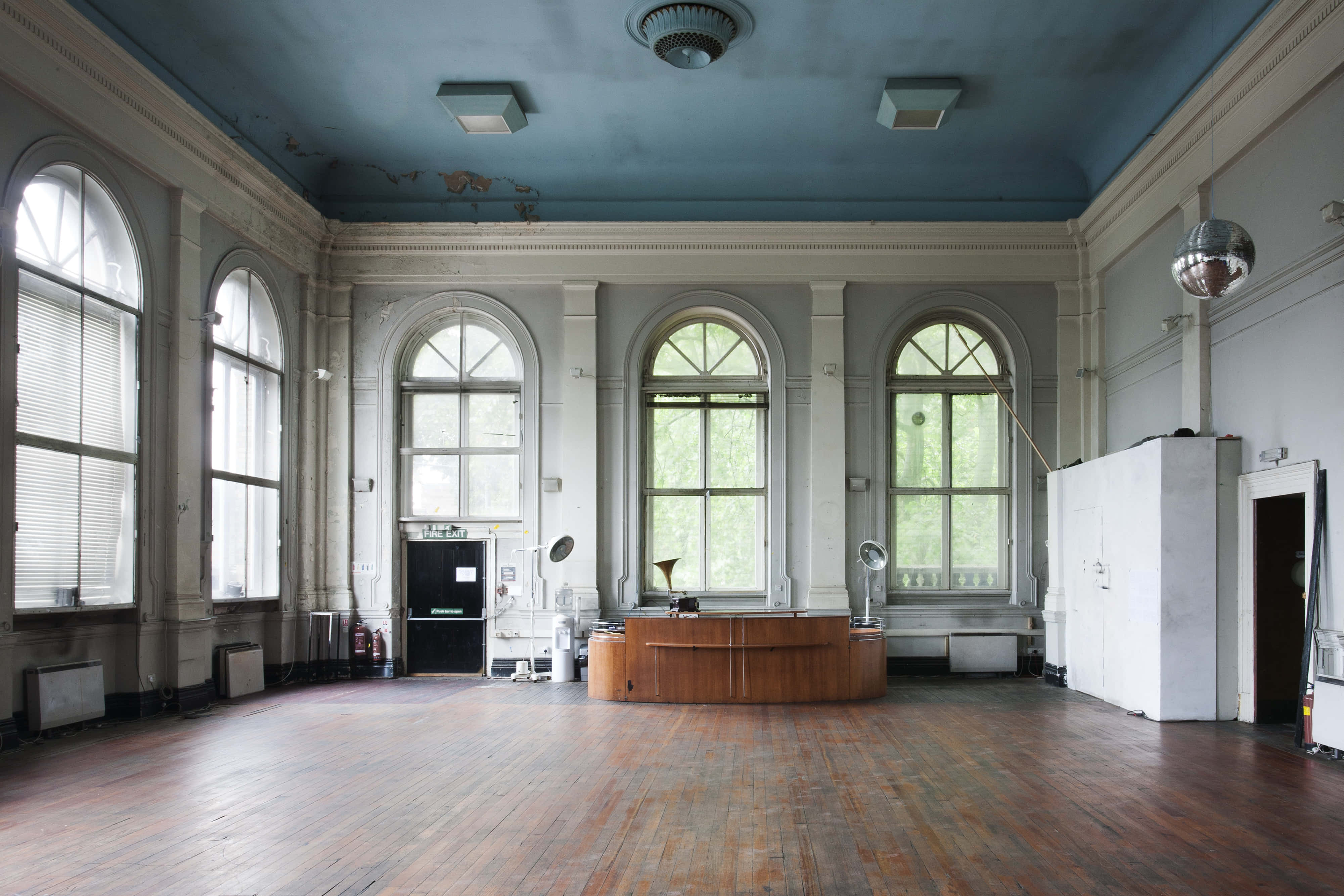 Grade II Grand Hall 4