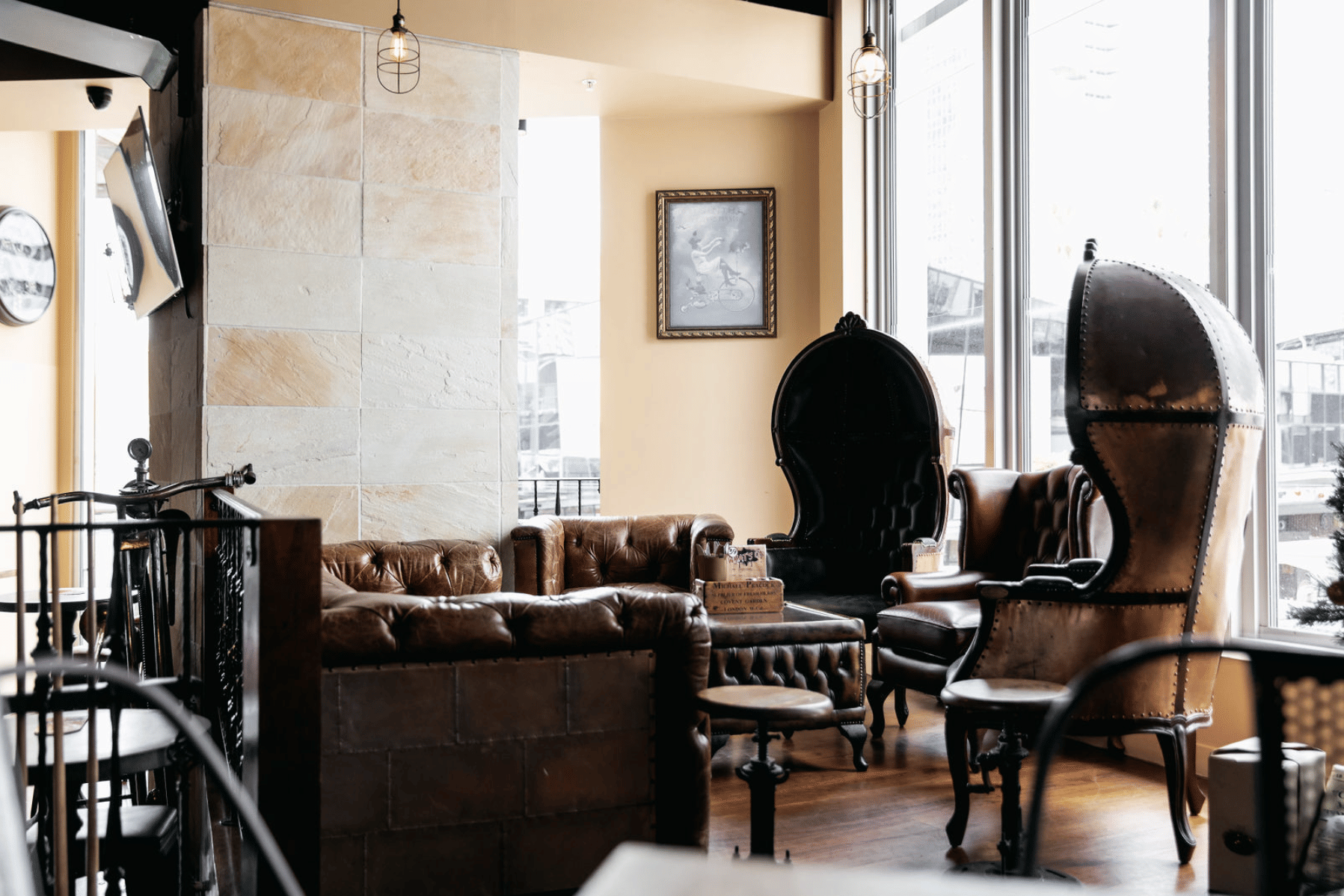 Mezzanine Boulevard 1