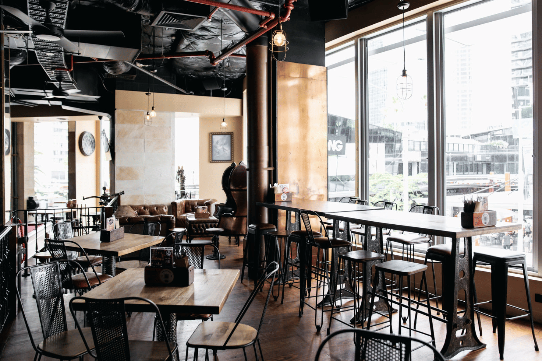 Mezzanine Boulevard 0