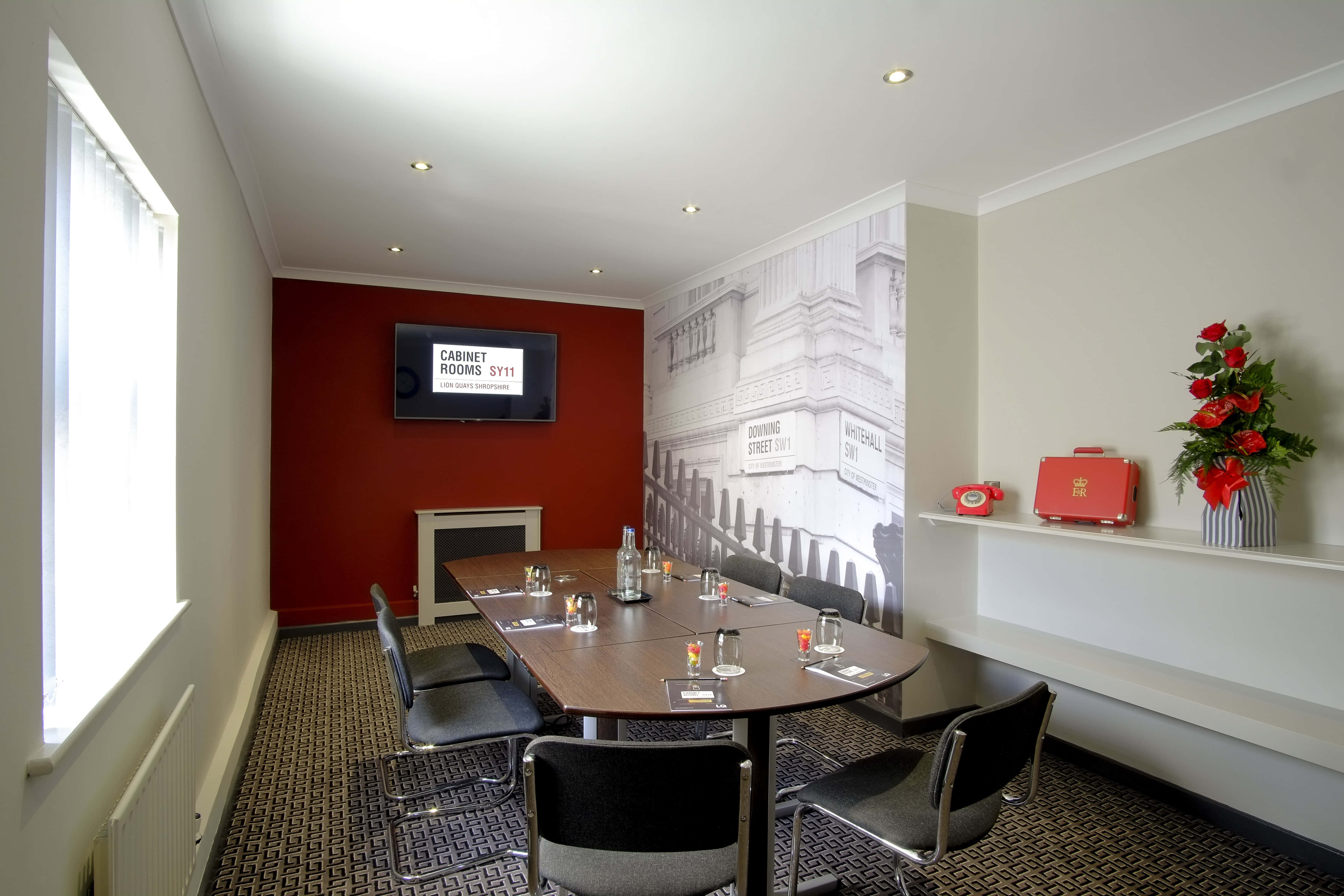 Cabinet Rooms - Number 11 0