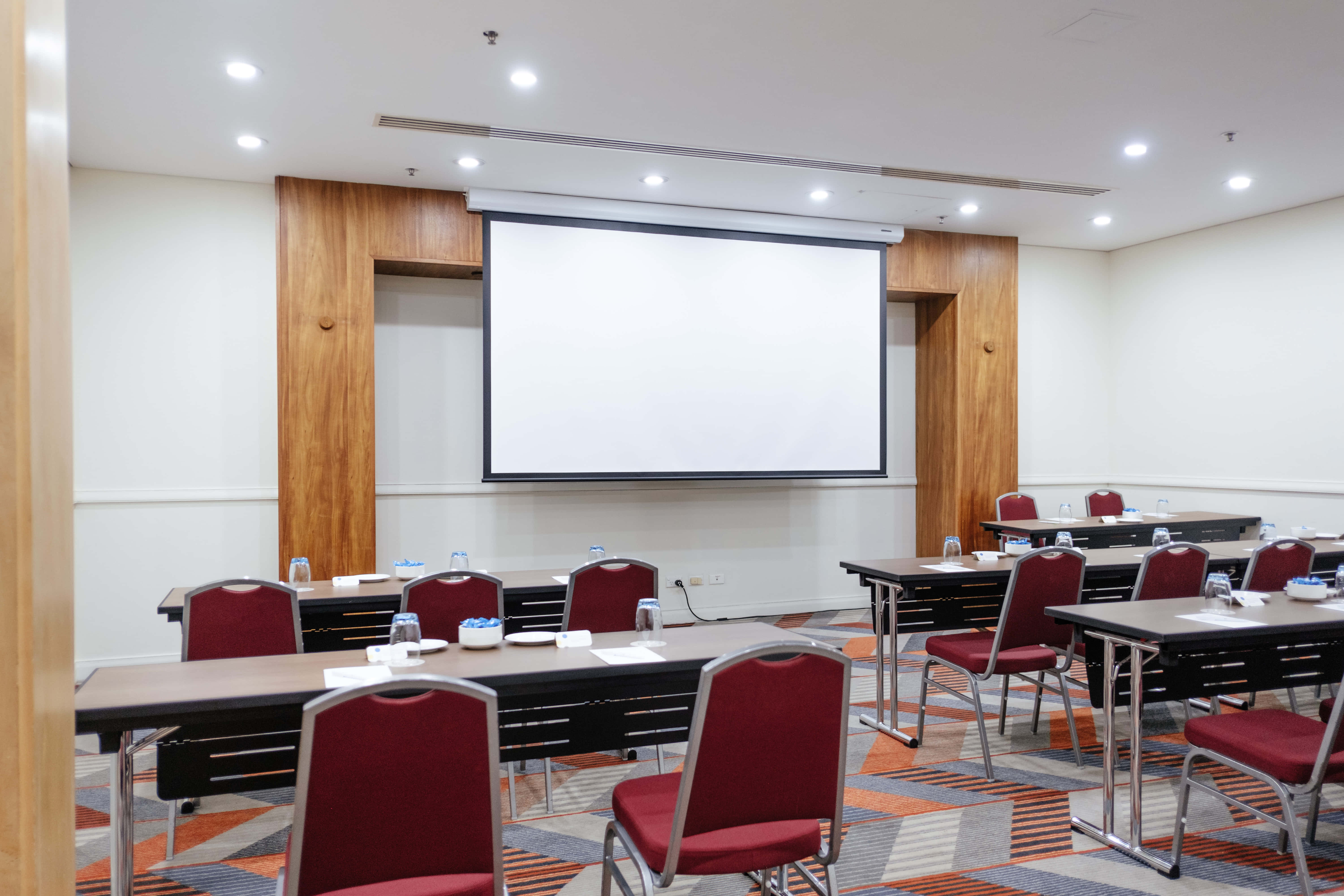 Ground Floor Rooms 2