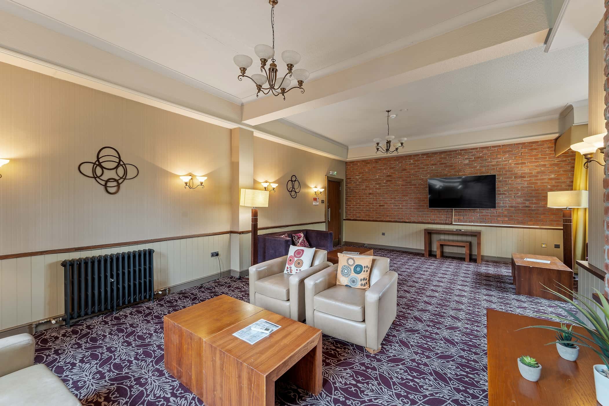 The Edale Suite 1