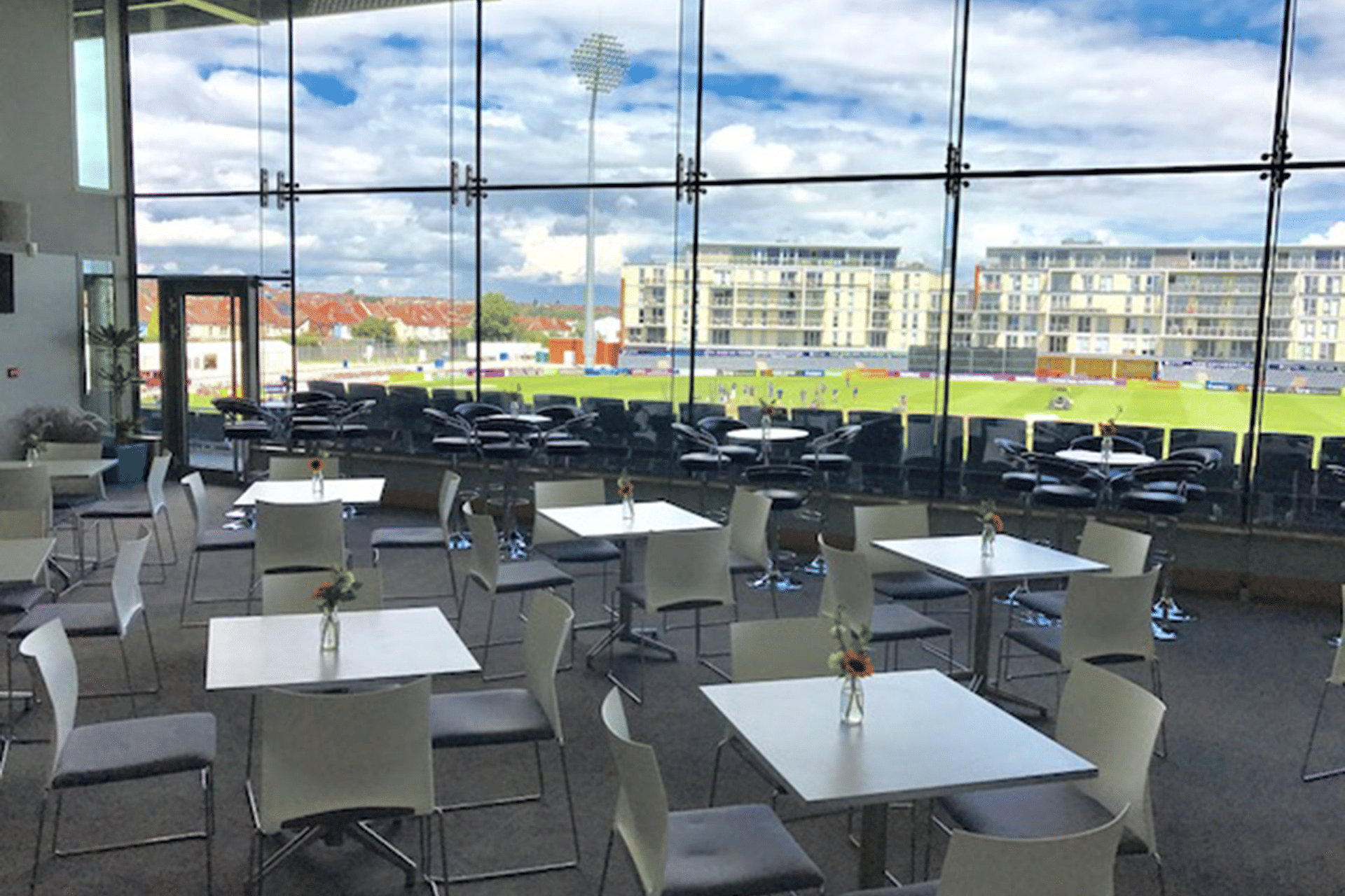 The Premier Lounge 5