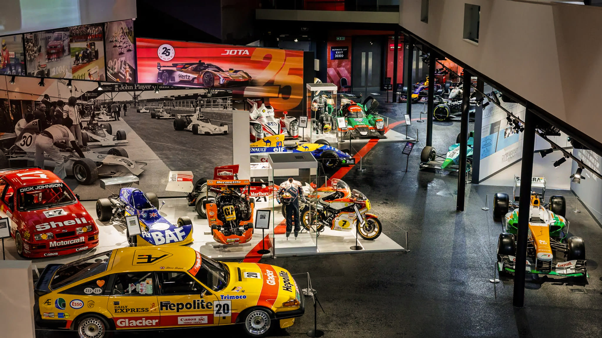 Exhibition Dining 12