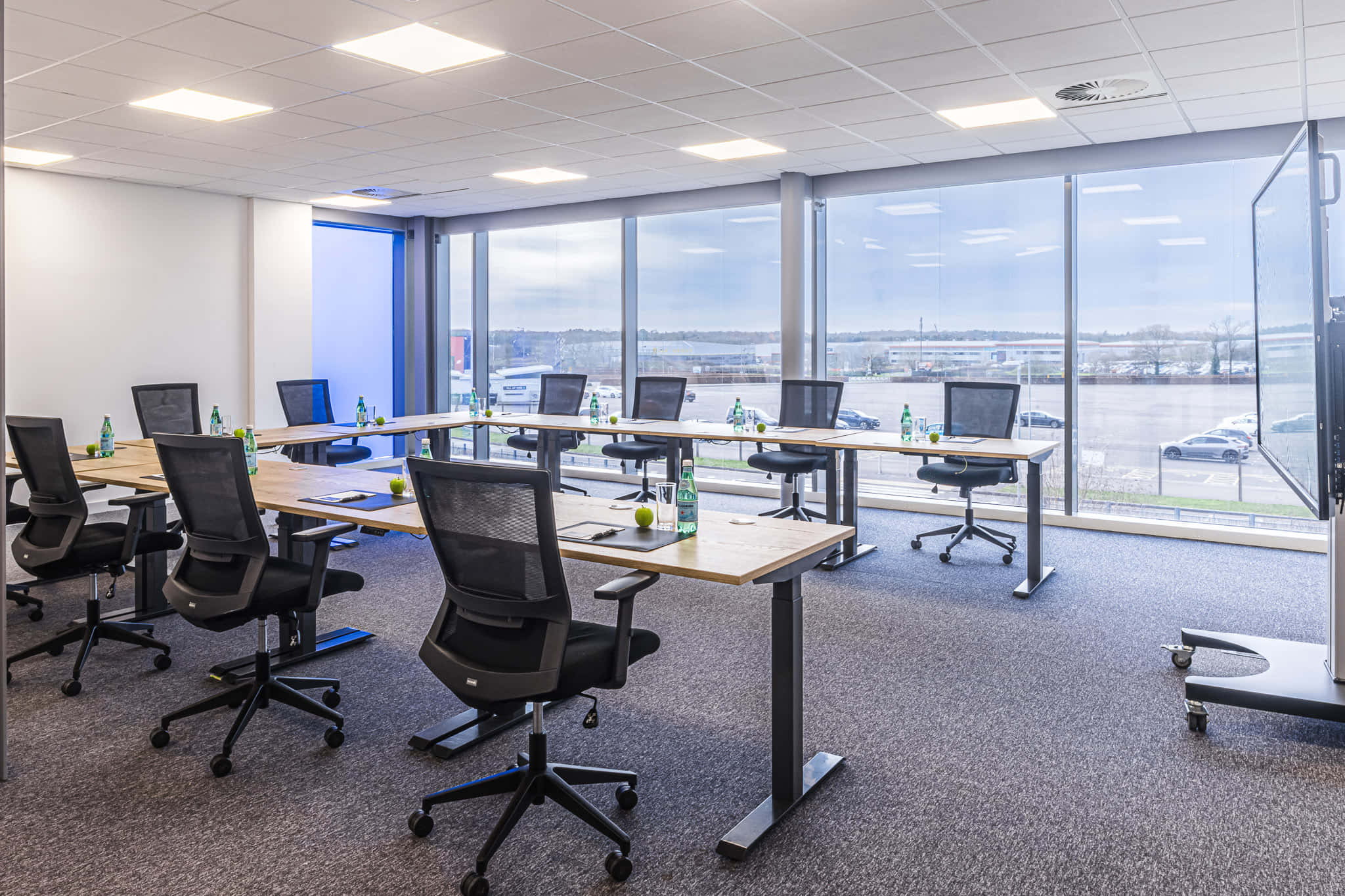 Luffield Boardroom 0