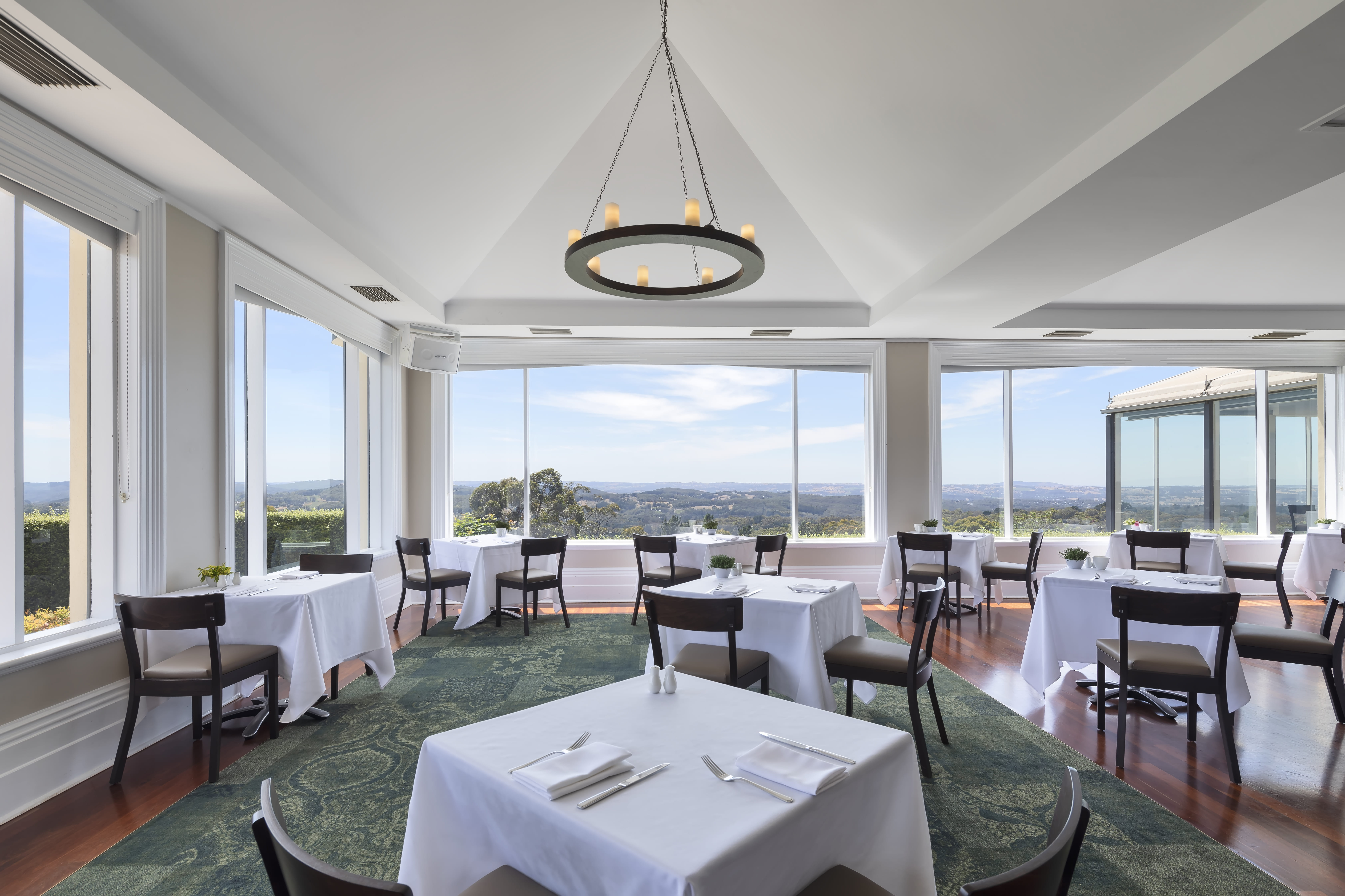 Piccadilly Pavillion 0