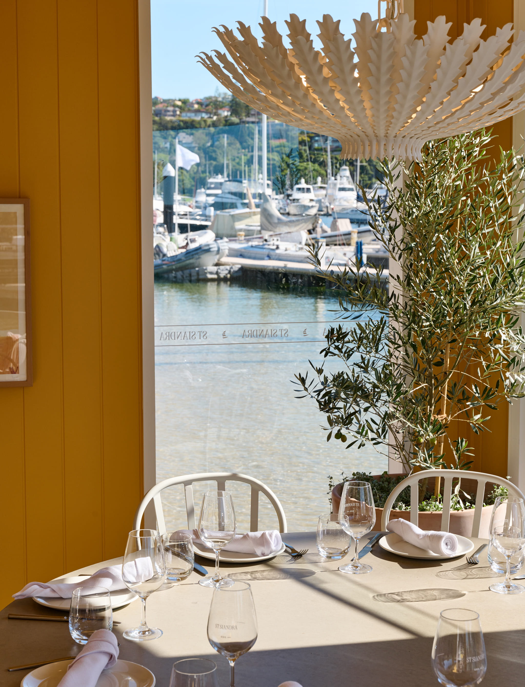 St Siandra Restaurant  6