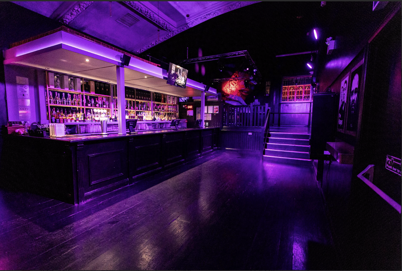 Main floor and VIP 0