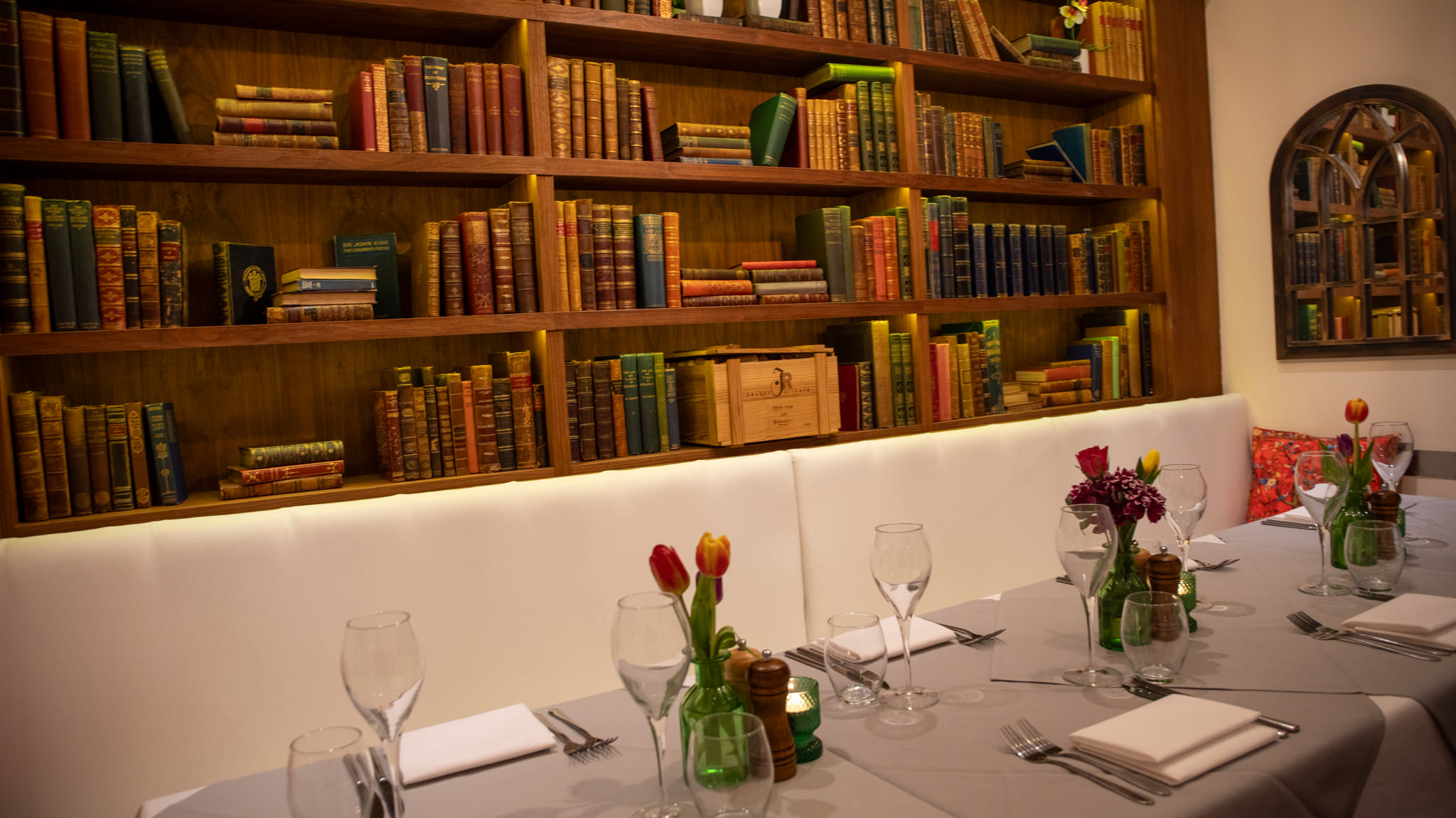 LIBRARY ROOM - Private 1