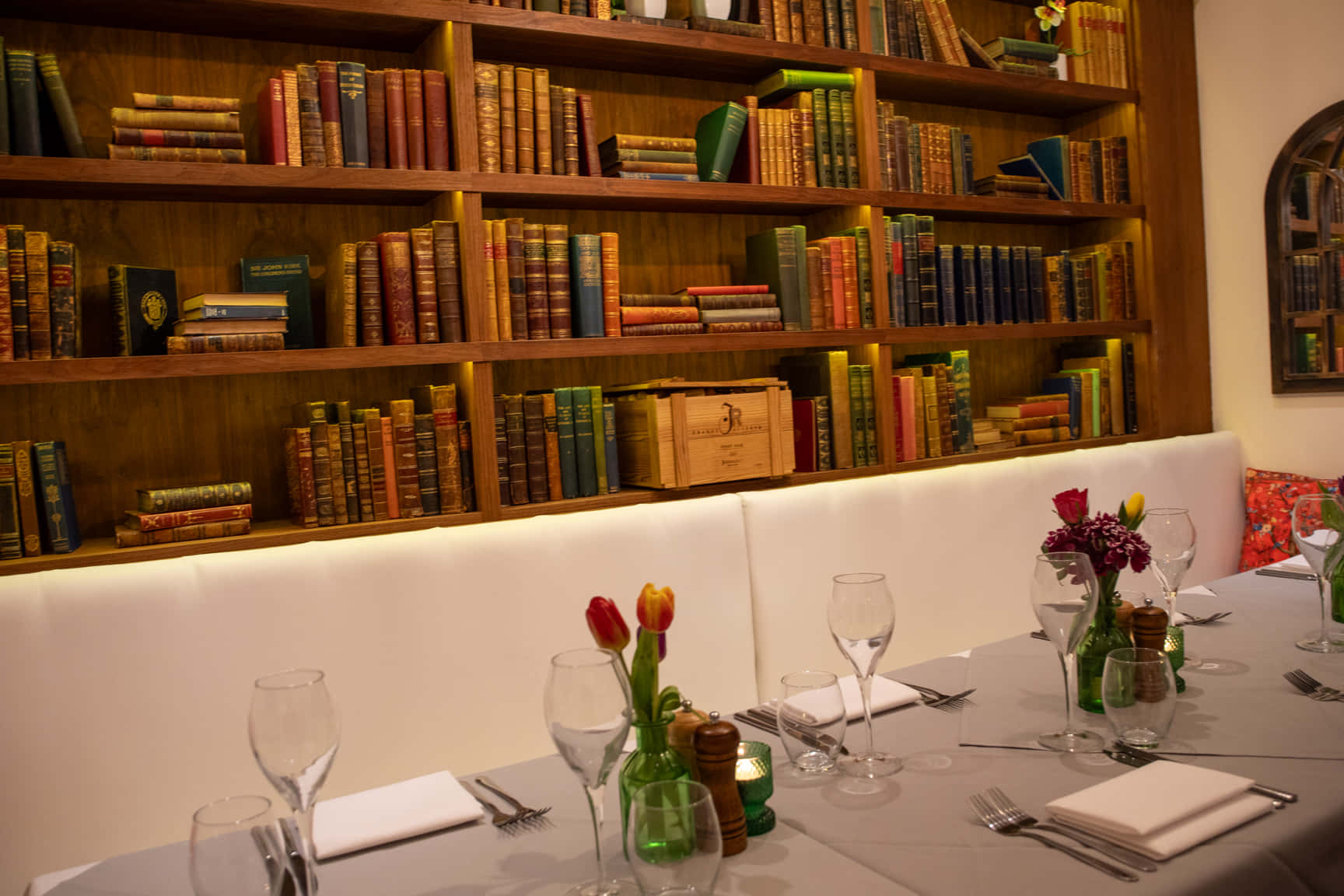 LIBRARY ROOM - Private 1