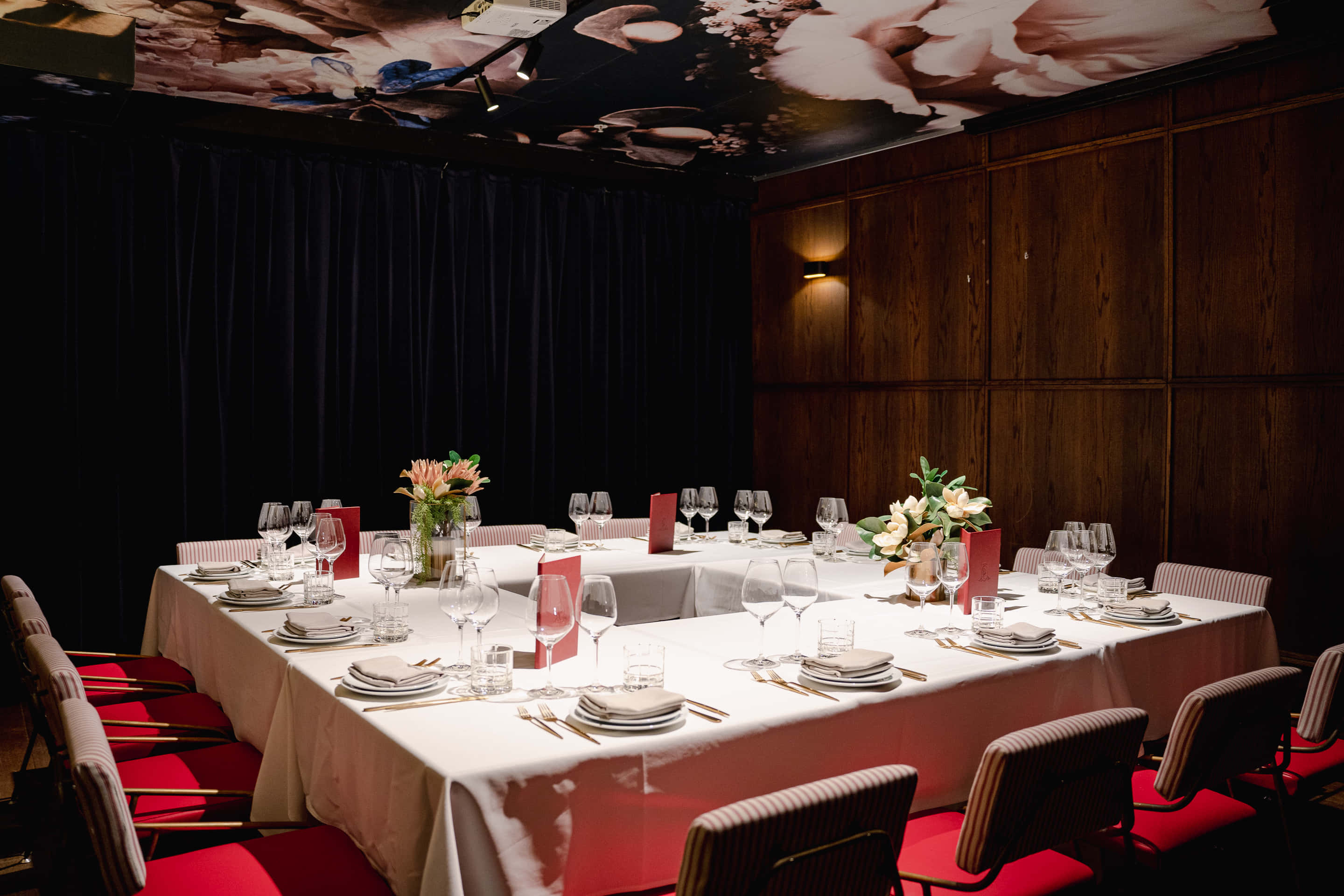 Private Dining Room 3D tour