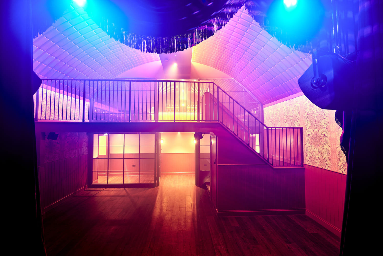 Rae's London (Whole Venue) 1