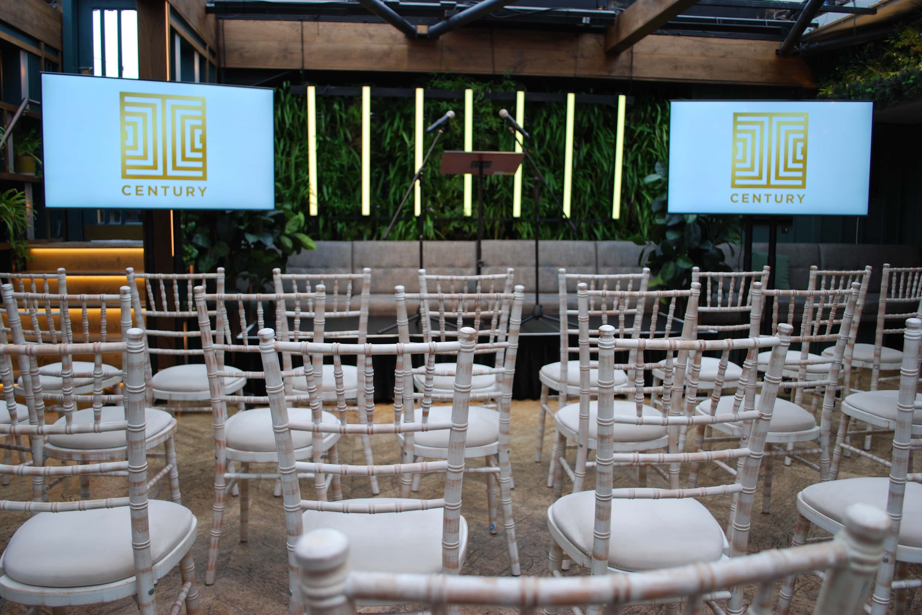 Roof Terrace (with retractable glass roof) - Conference & Meetings 4