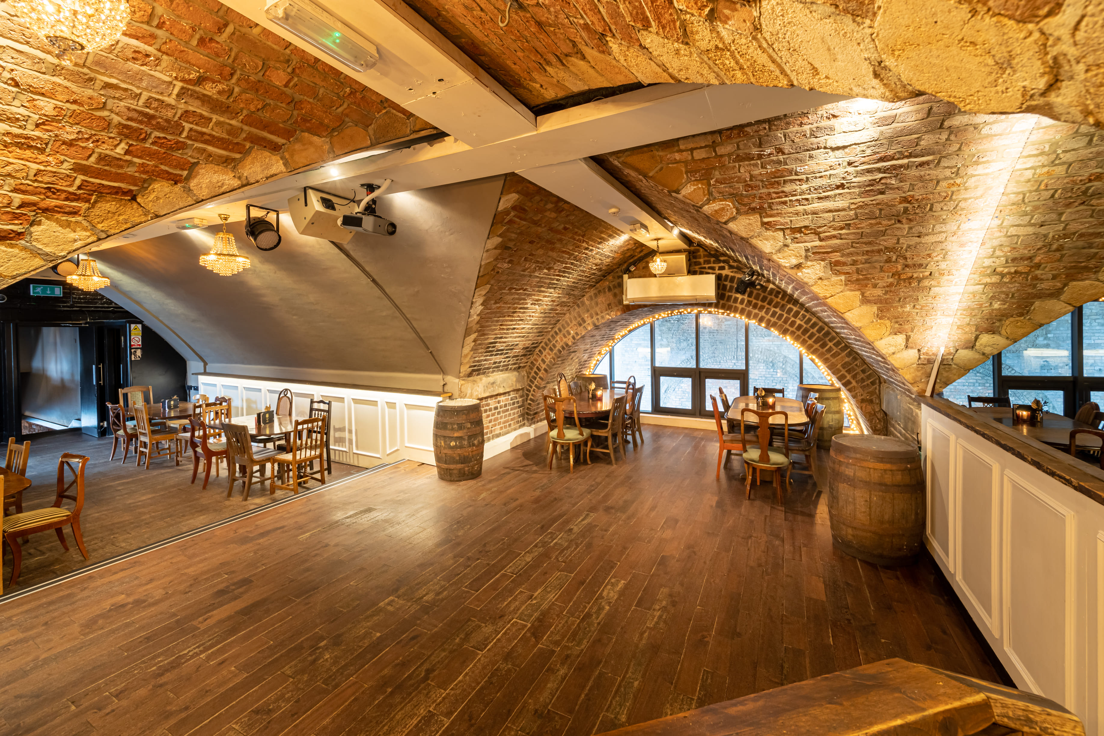 Attic Ballroom & Study Bar 5