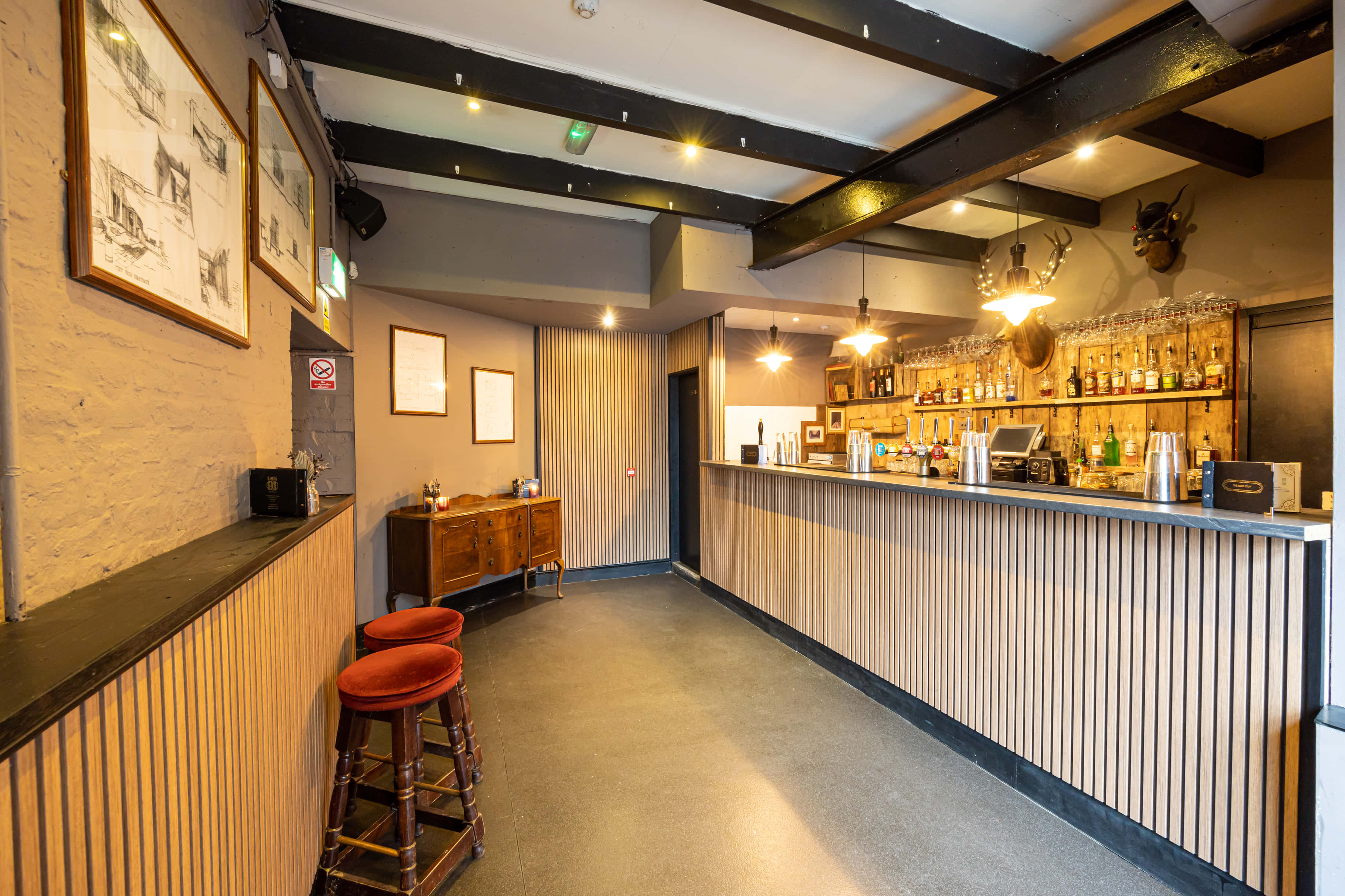 Lounge Bar & Canal-side Terrace 6