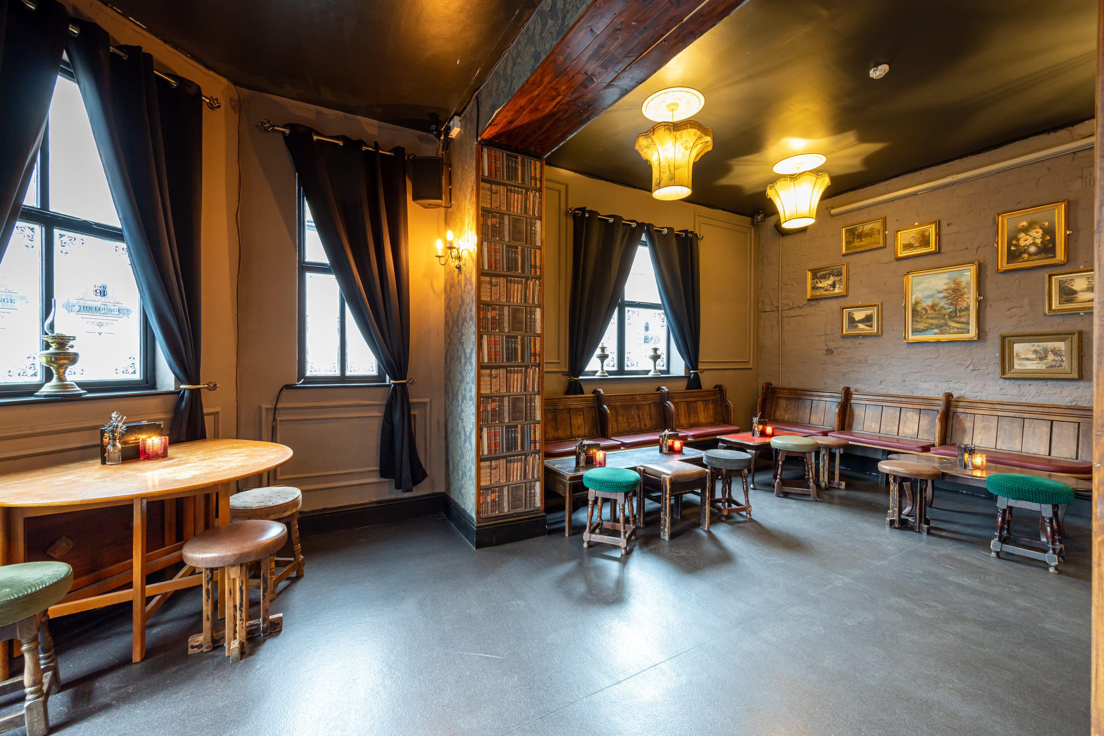 Lounge Bar & Canal-side Terrace 1