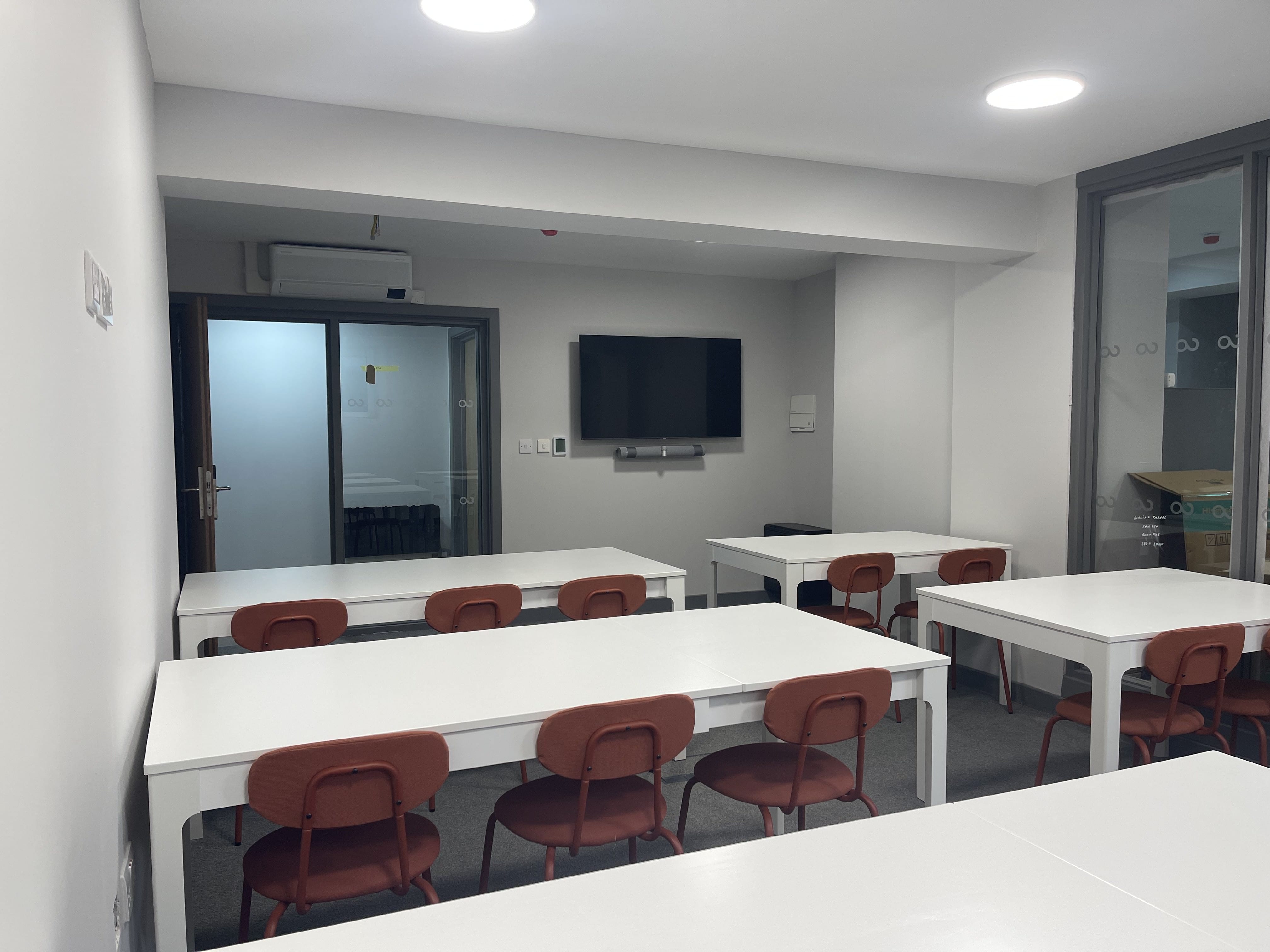 Conference Room G13 1