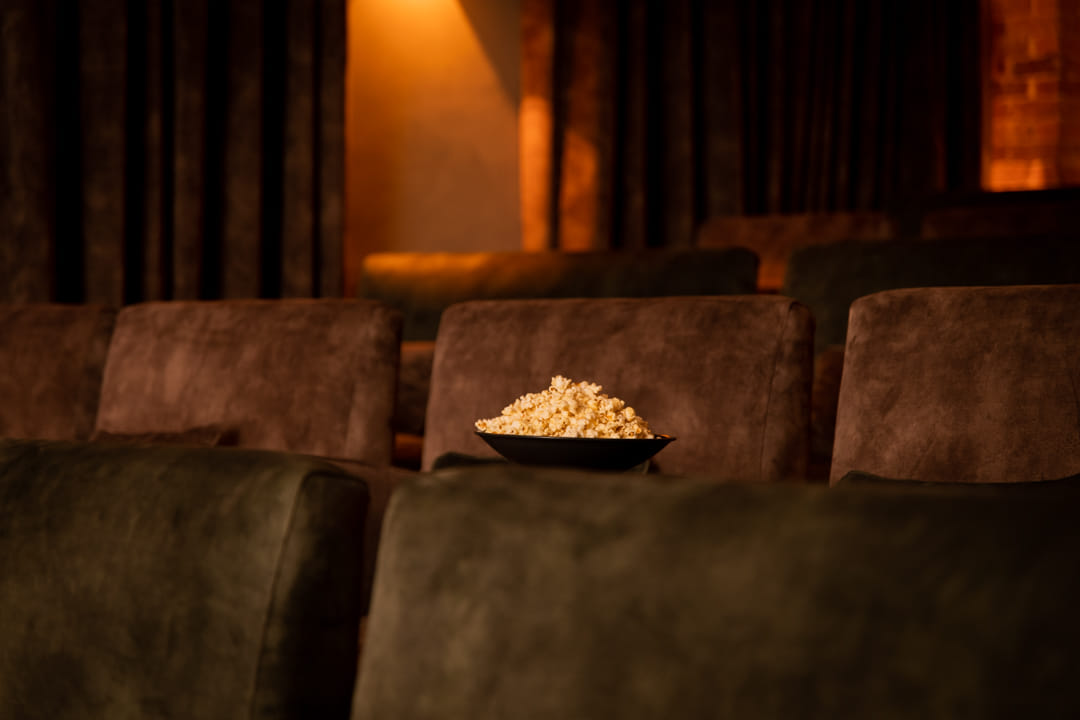 Cinema and cine-bar 3