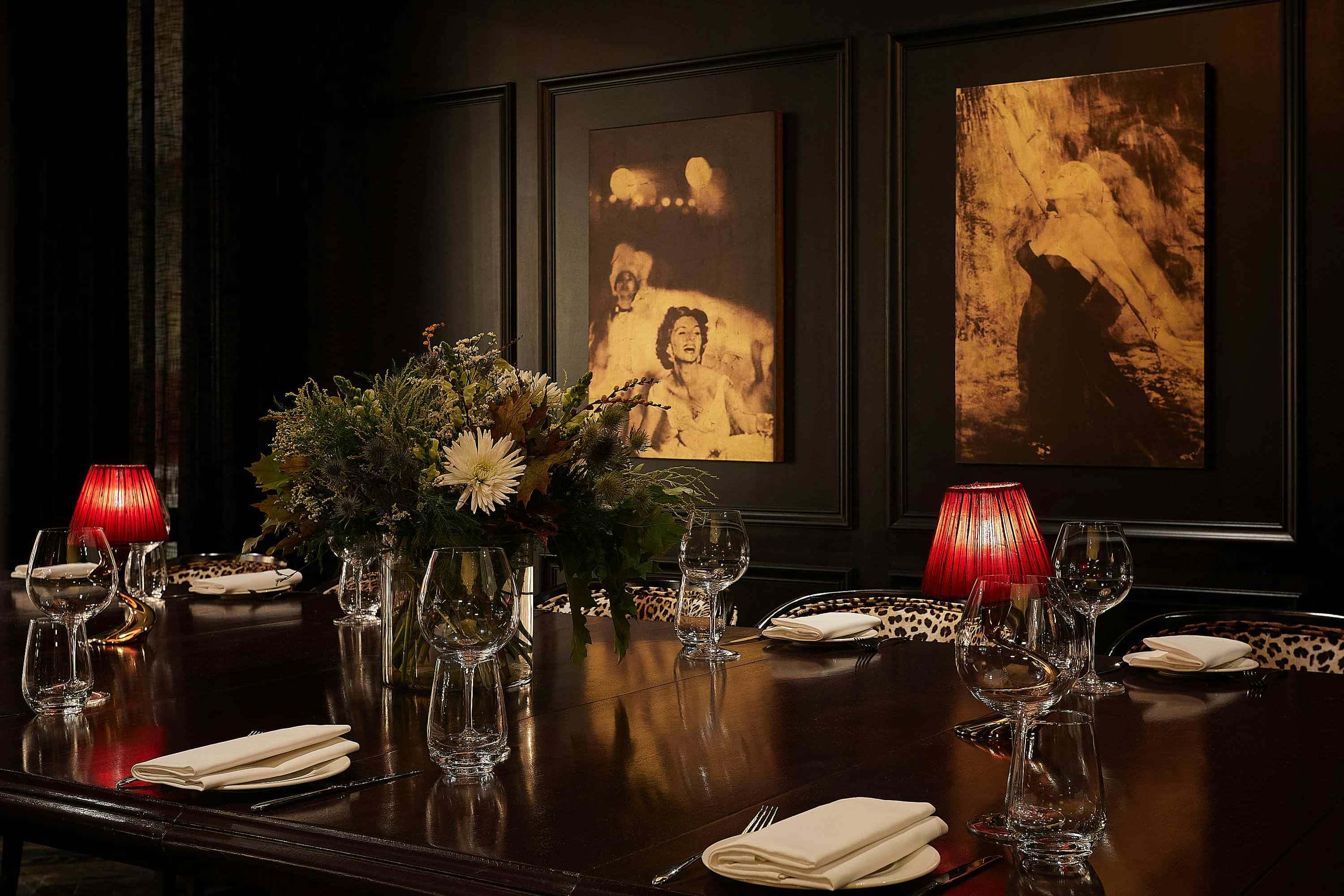 Private dining room 8