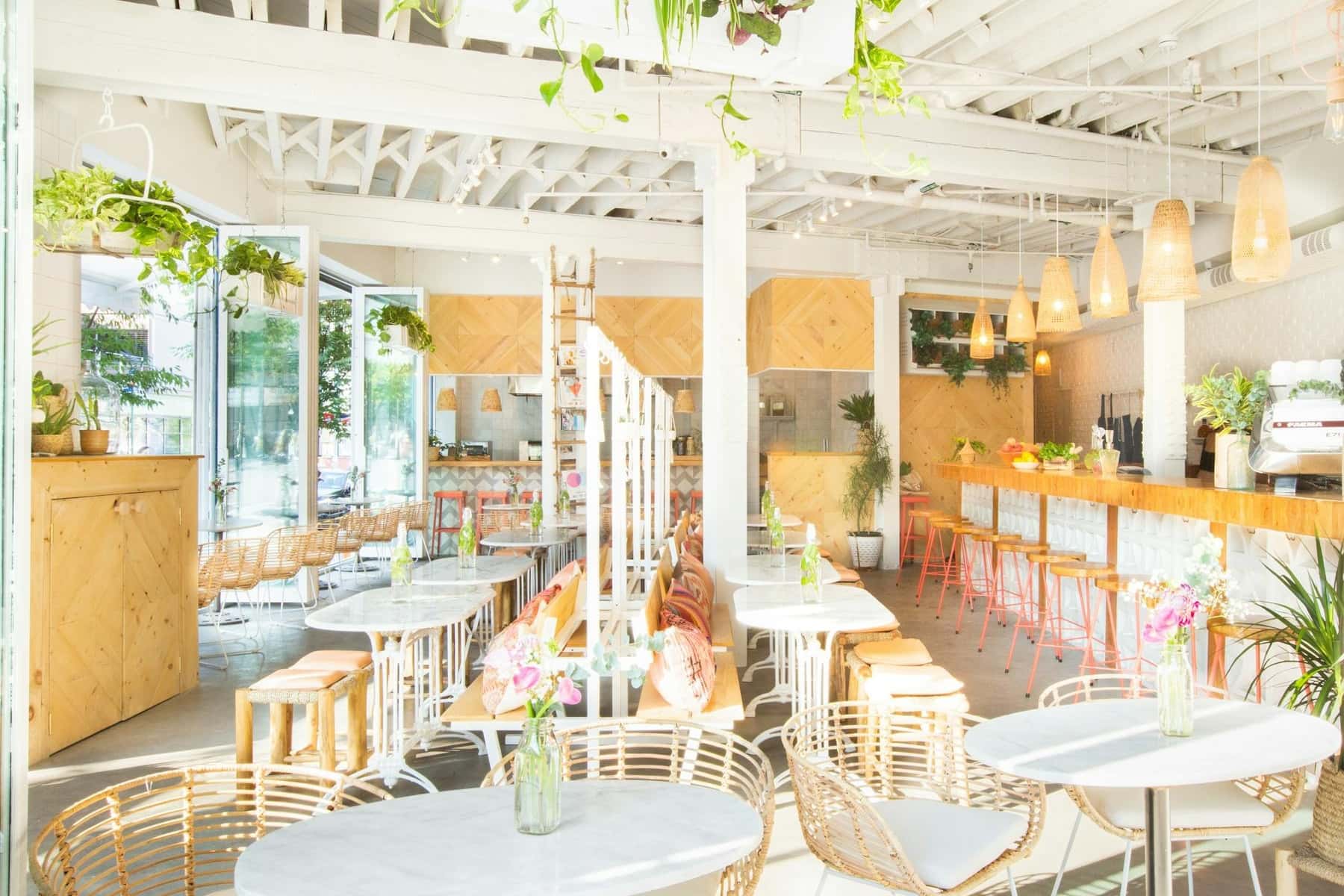 Restaurant - Indoor & Outdoor 2