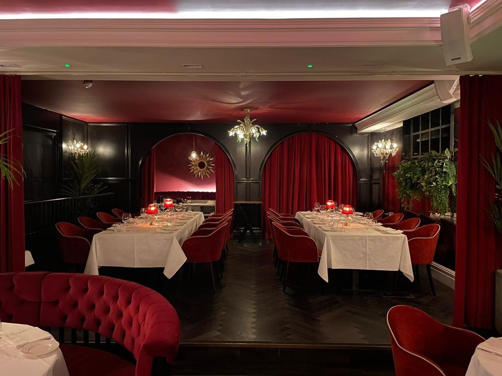 Mezzanine/Semiprivate space 1