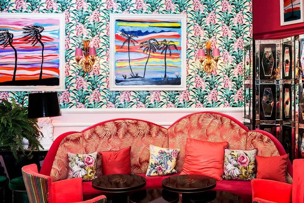 Paul's Cocktail Lounge 1