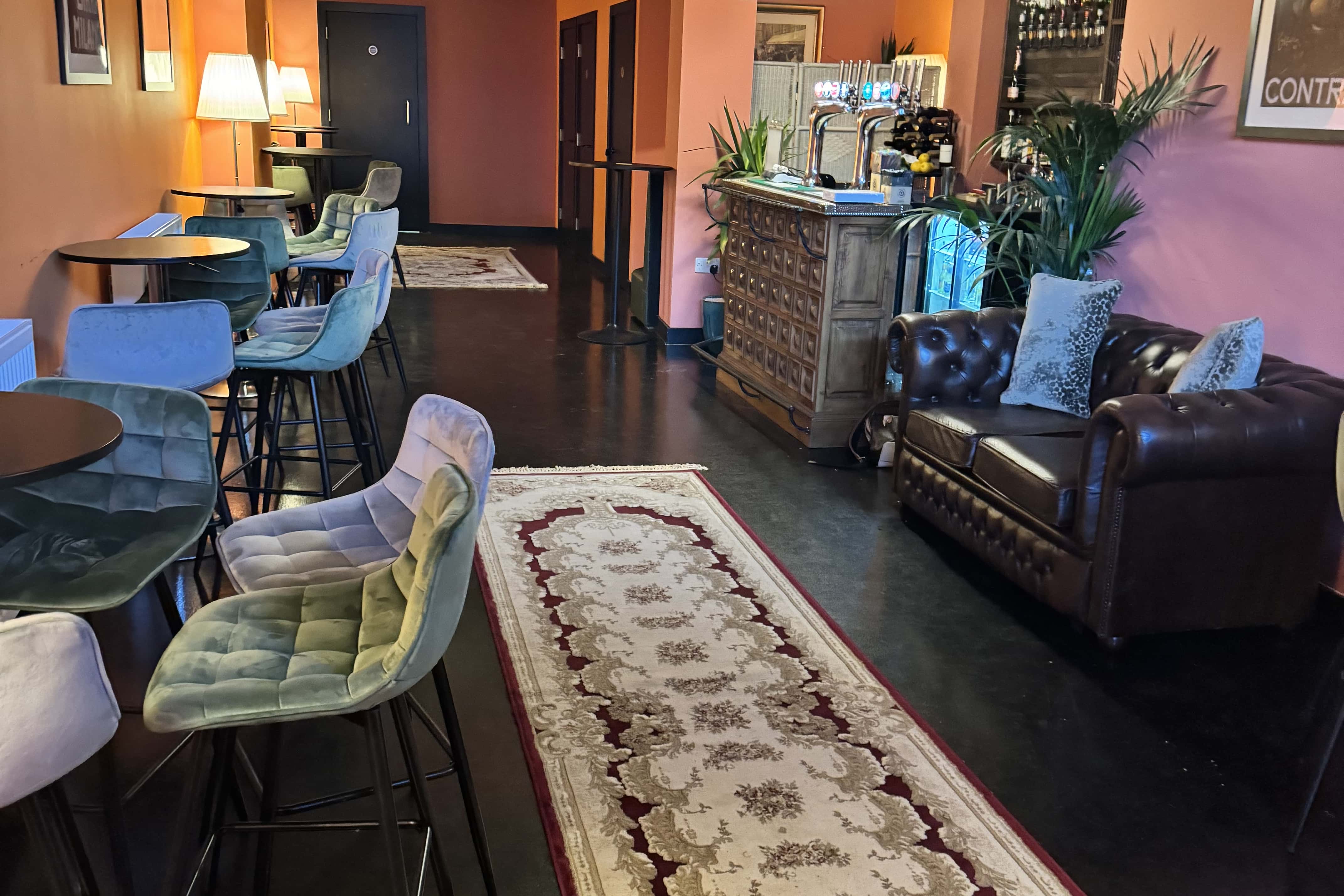 Cinema Grand @ 222 Railton 0