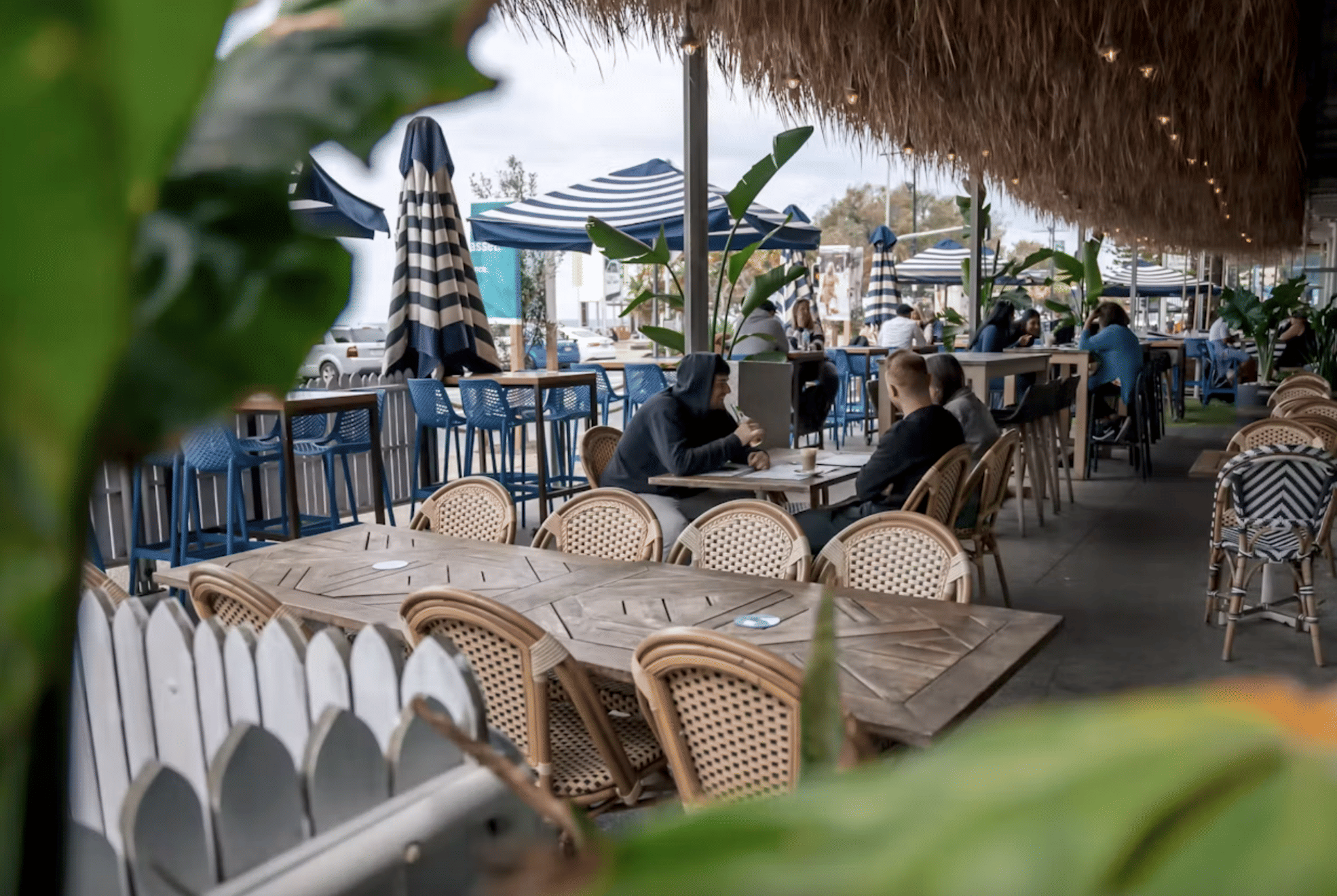 Sandbar Lawn & Lounge 1