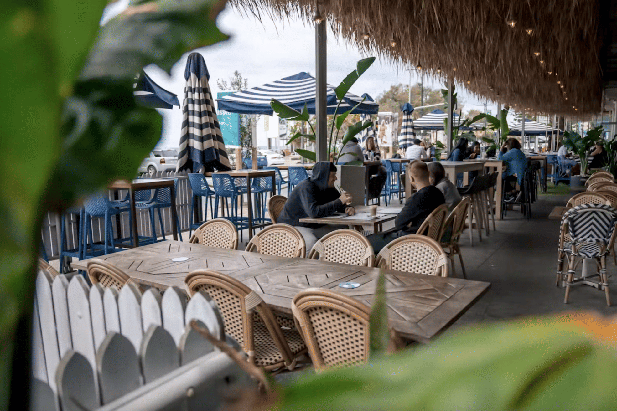 Sandbar Lawn & Lounge 1