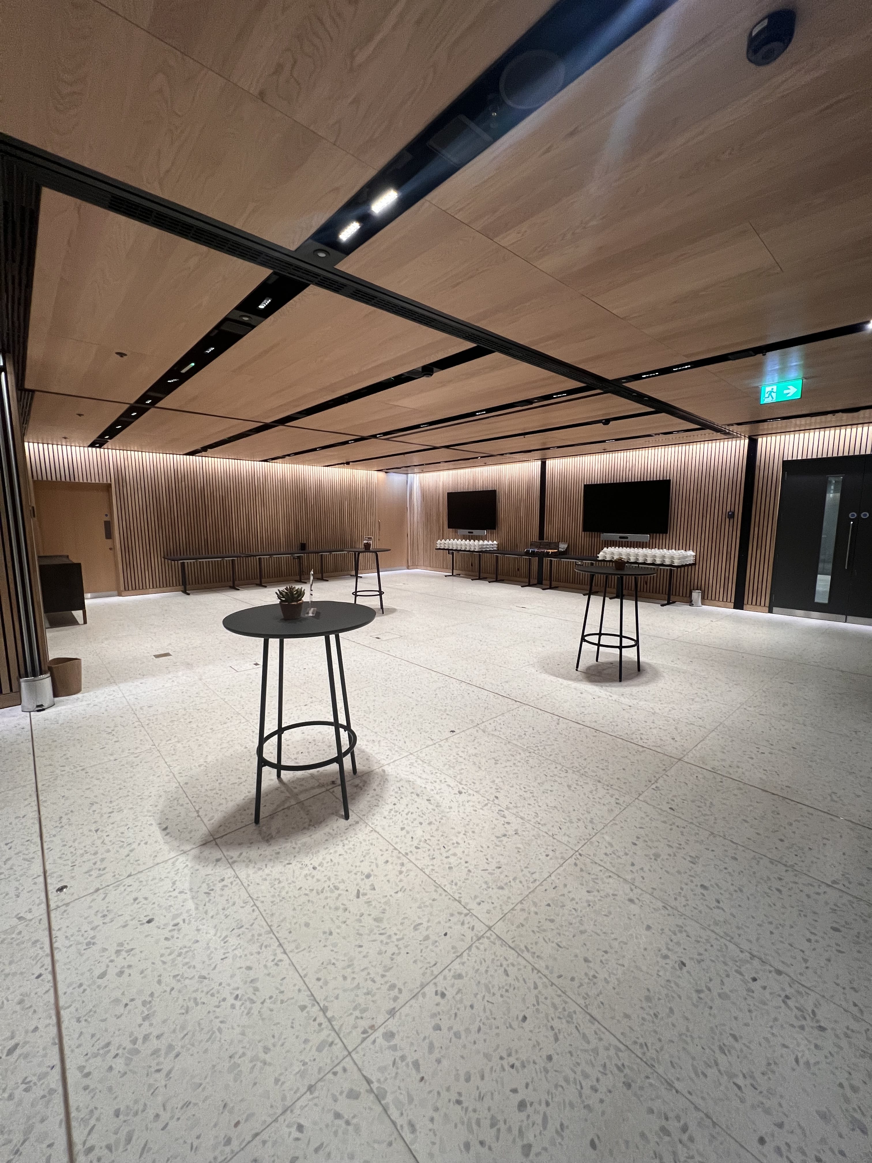 Think Tank Auditorium & Tank Rooms 1