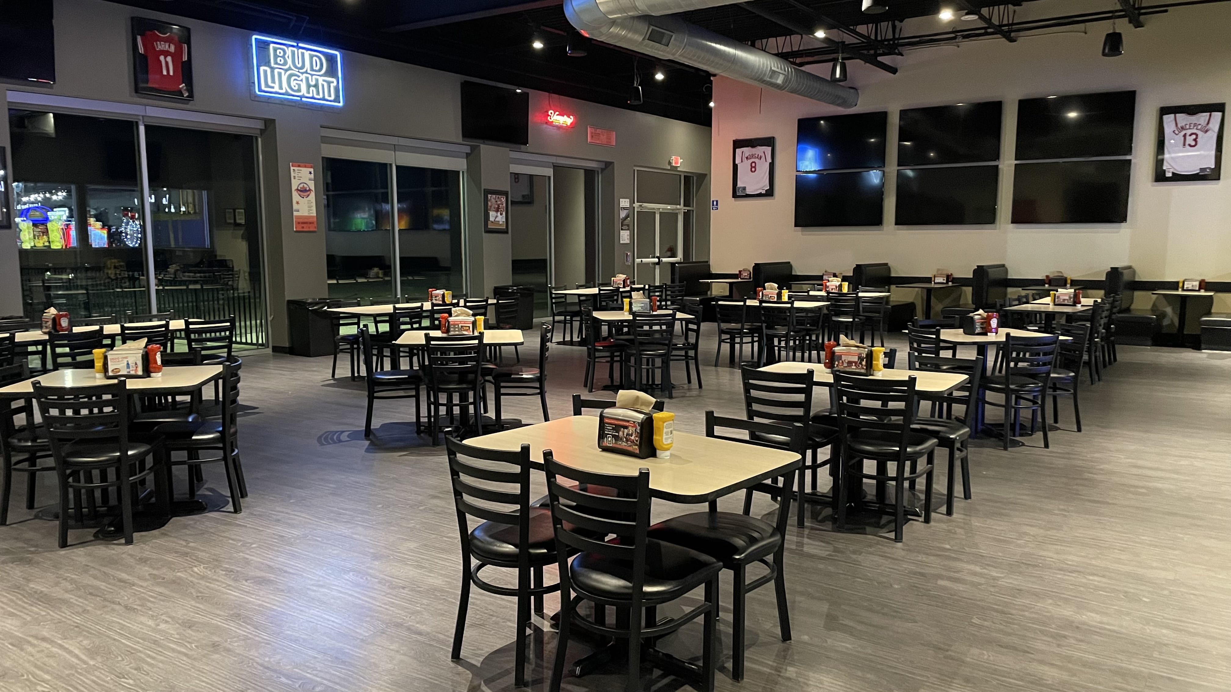 Scene75 Bar & Grill: