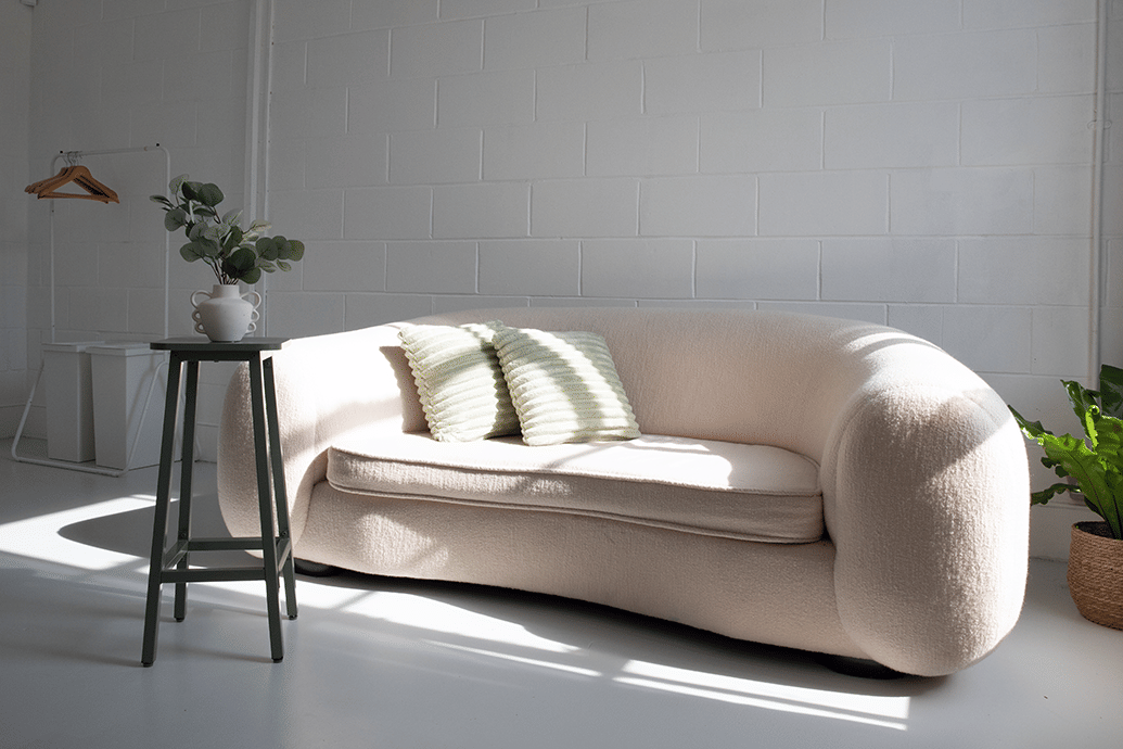 Klatch Studio: Bijou Room 4