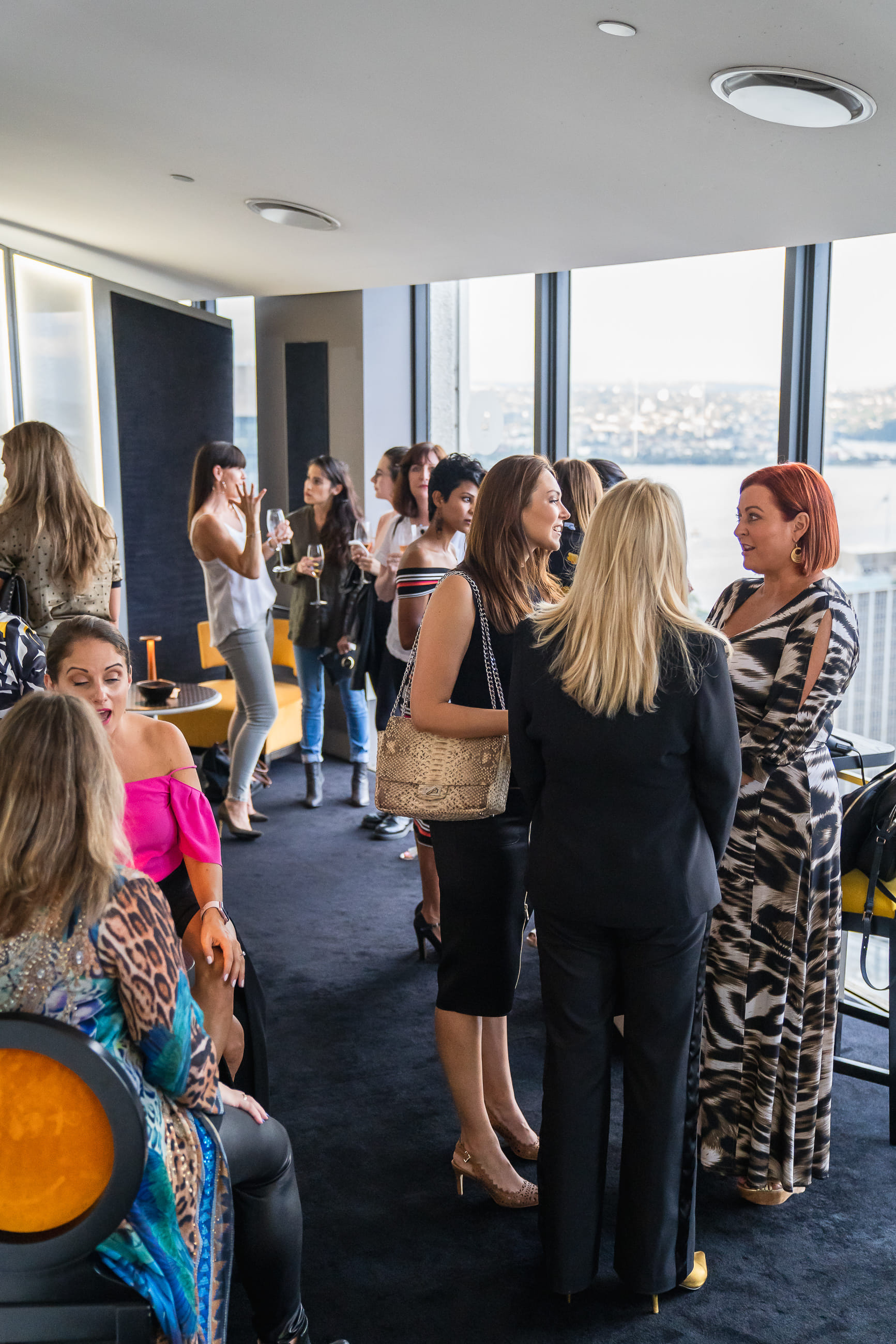 Salon Privé - Social 1