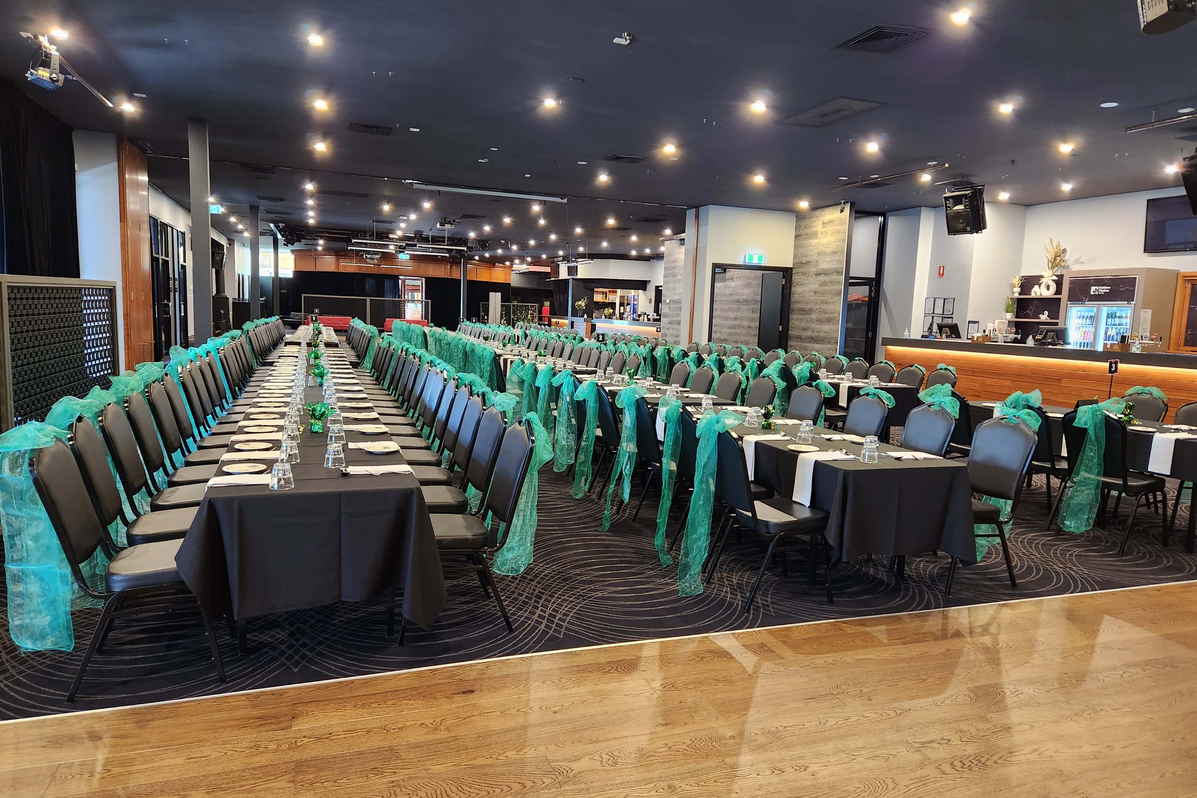 Longitude Room / Victory Room 9