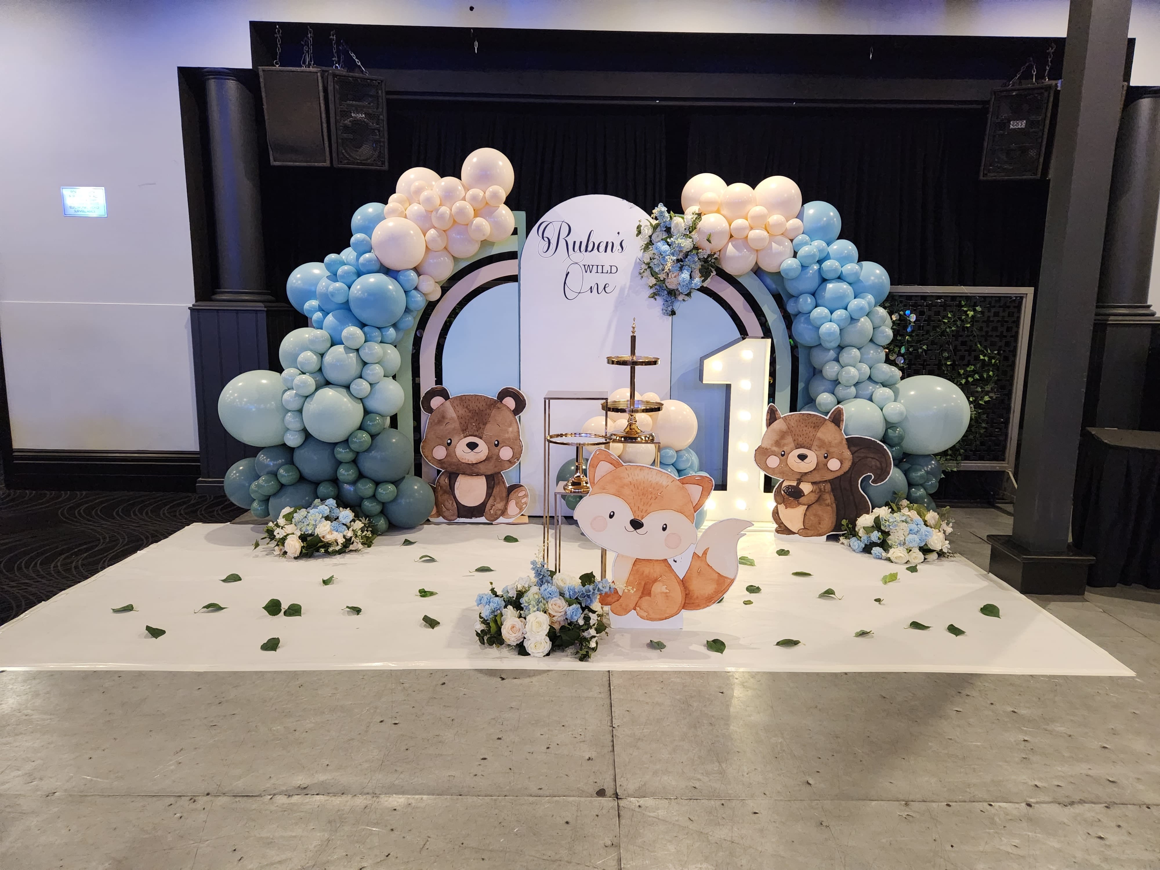 Longitude Room / Victory Room 2