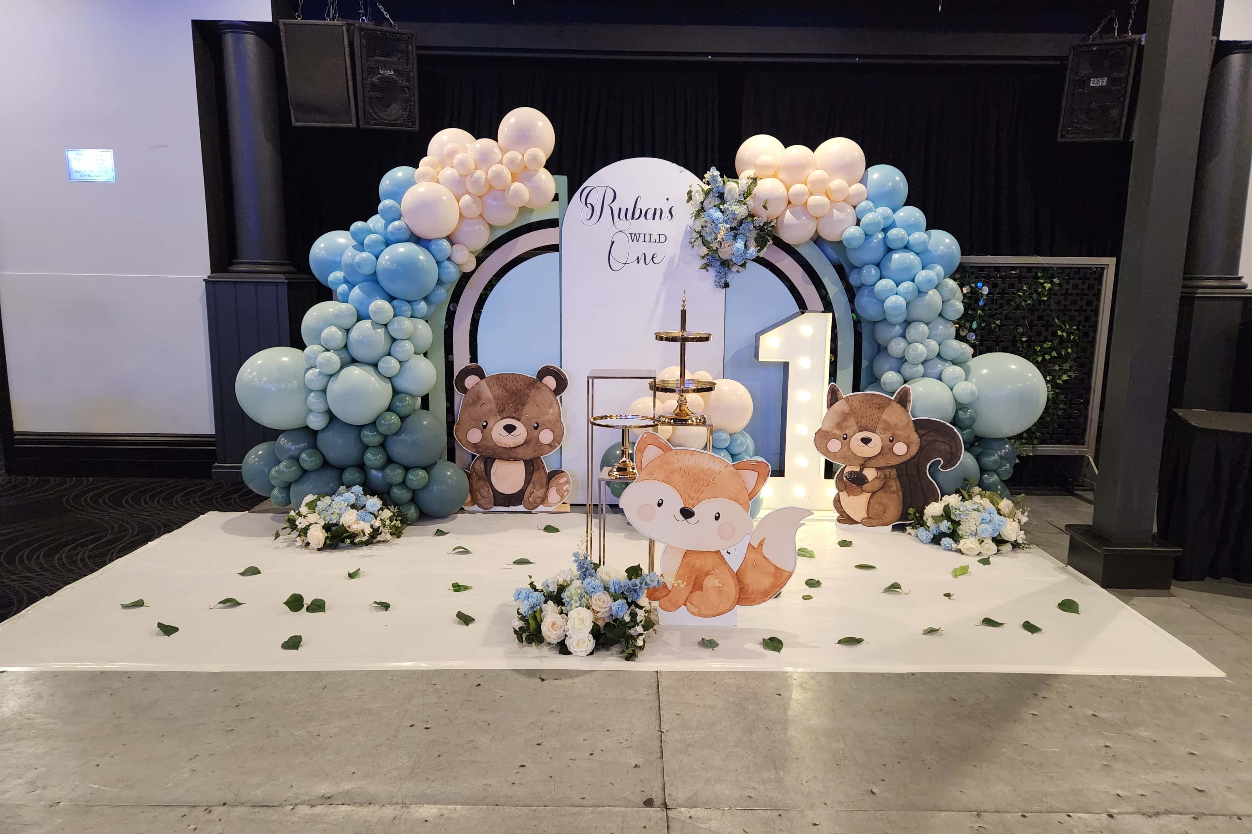 Longitude Room / Victory Room 2